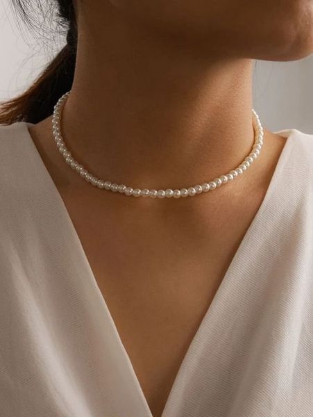 Bộ sản phẩm Ngọc Trai 5,6li trắng mang phong cách trẻ trung