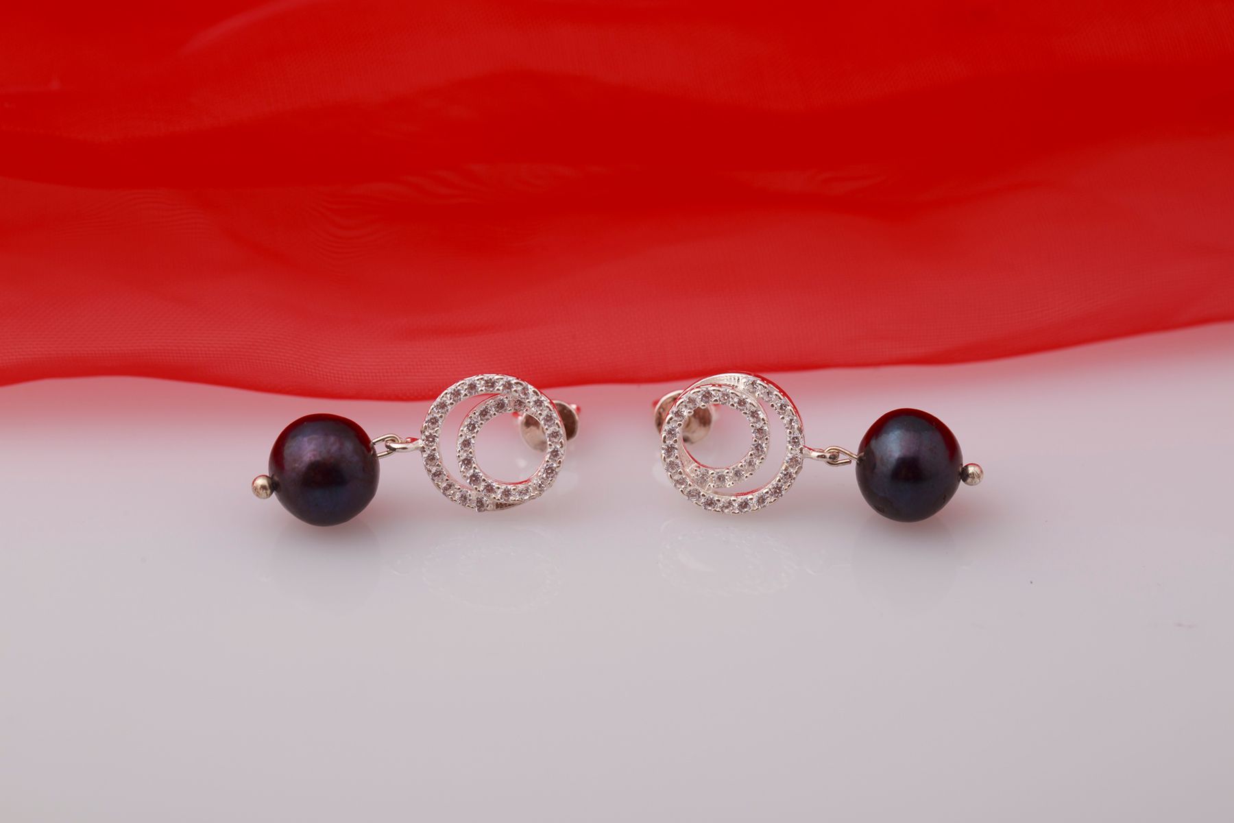 Hoa tai bạc đính Ngọc trai thương hiệu Opal