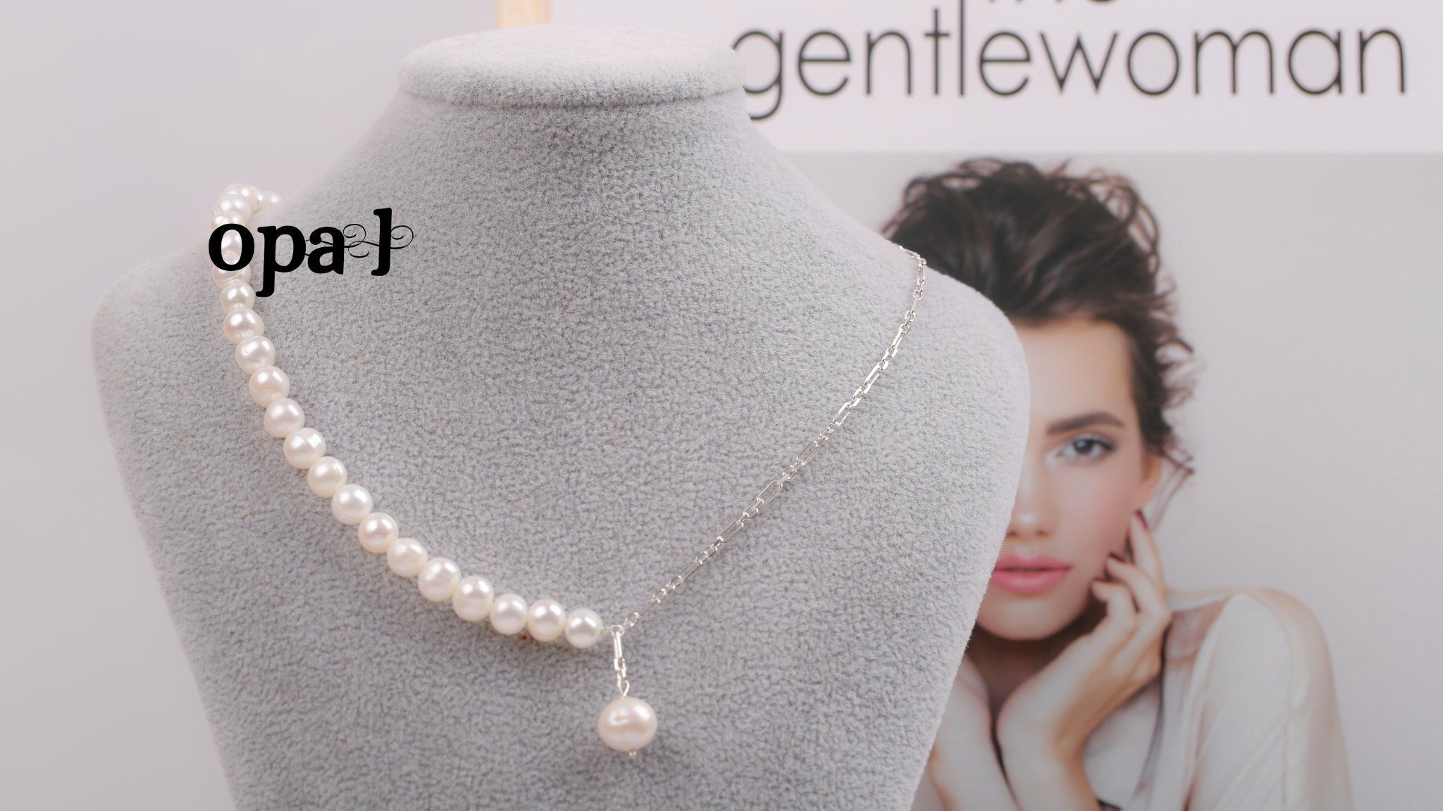 Vòng cổ Choker Ngọc trai kết hợp cùng dây chuyền bạc phá cách