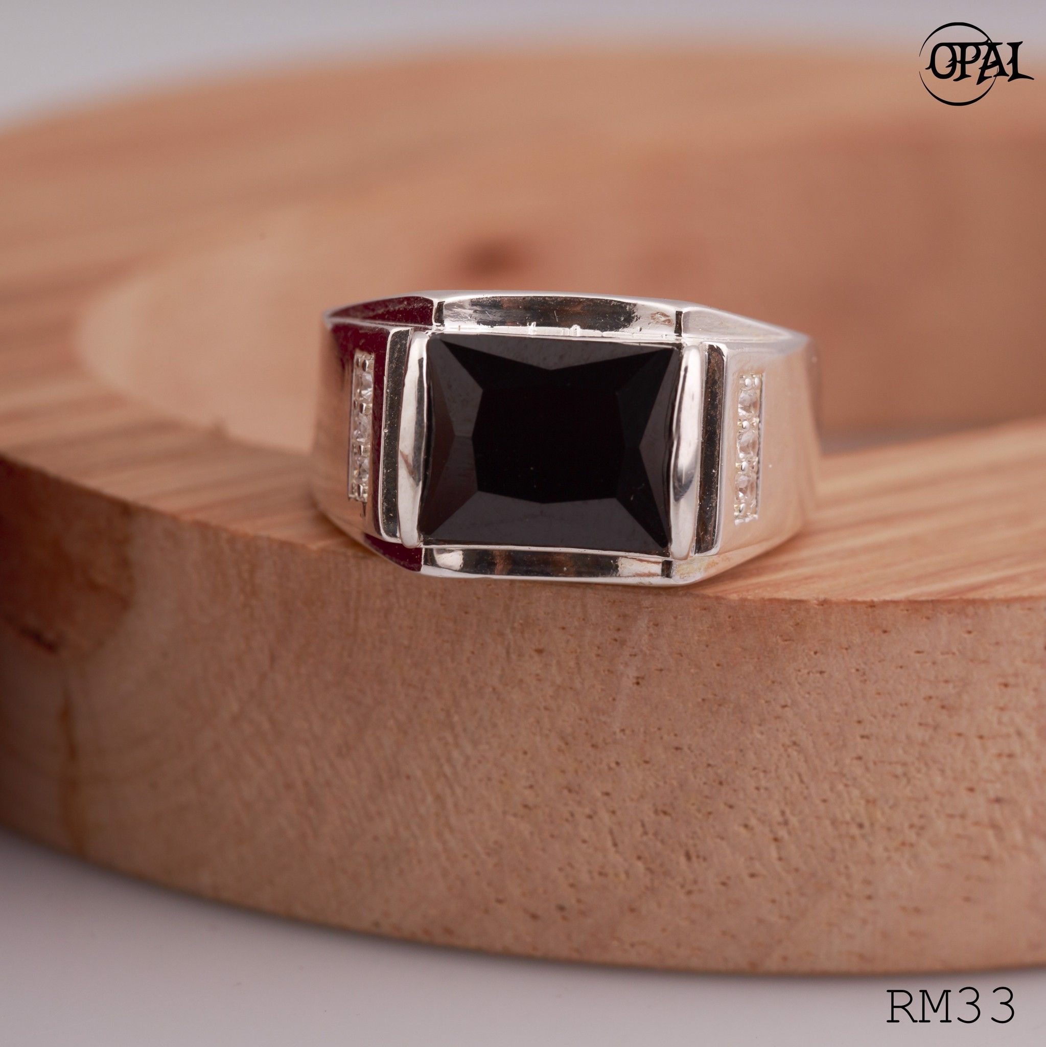 RM33 - Nhẫn bạc nam đính đá OPAL