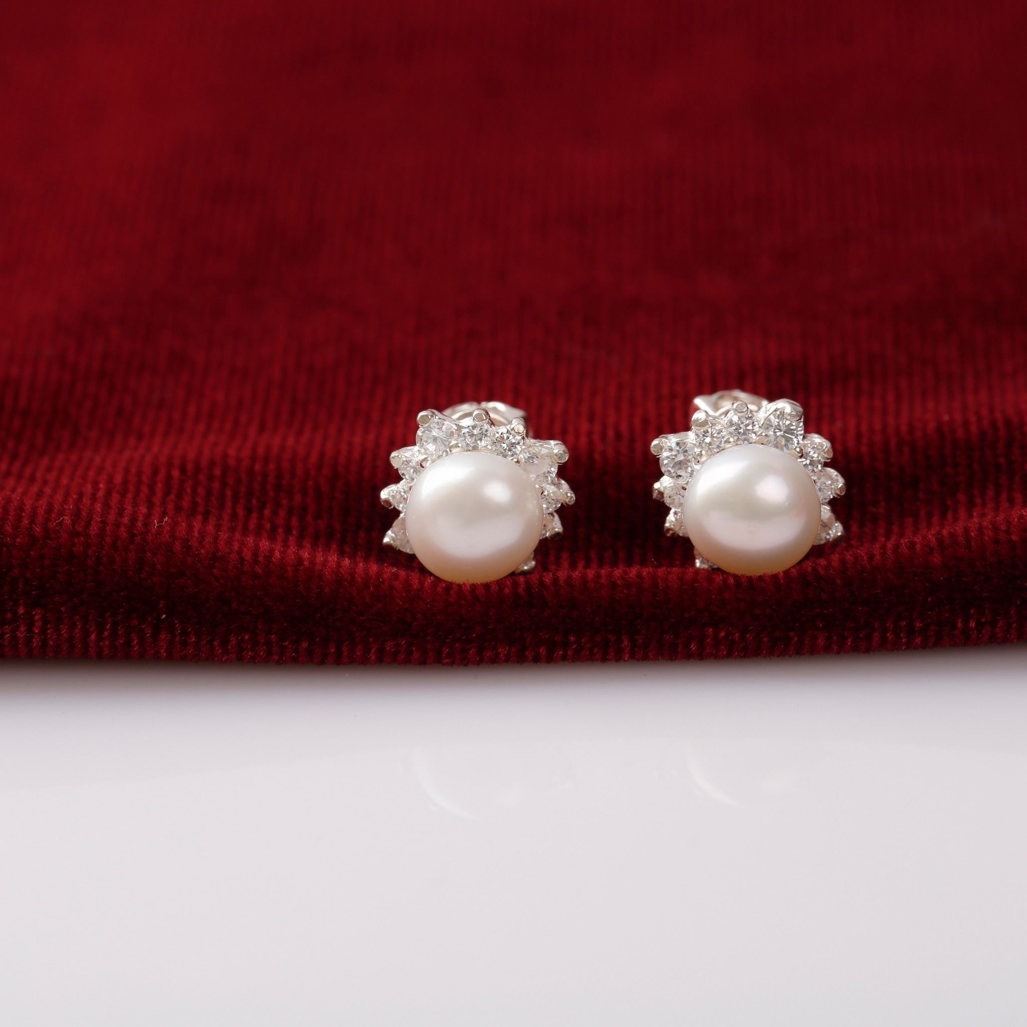 BST hoa tai ngọc trai thương hiệu Opal HT2