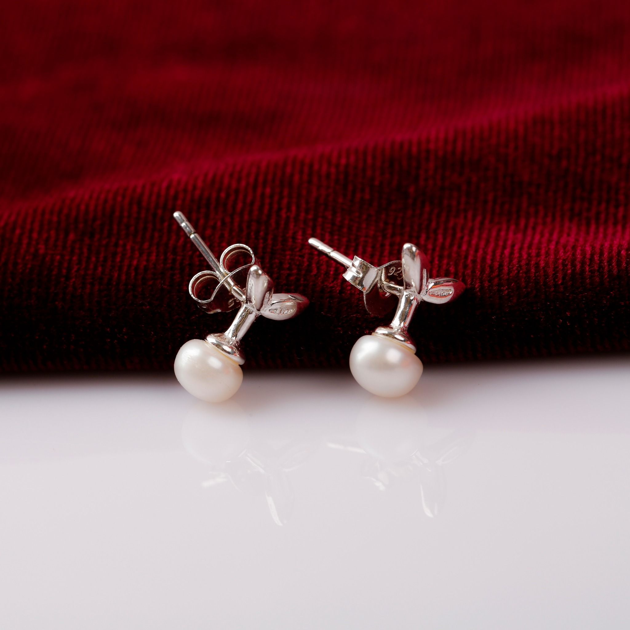 BST hoa tai ngọc trai thương hiệu Opal HT2