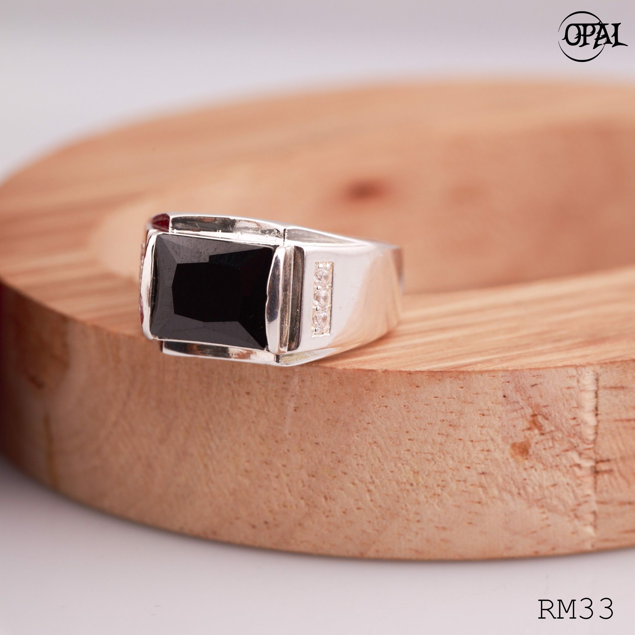 RM33 - Nhẫn bạc nam đính đá OPAL