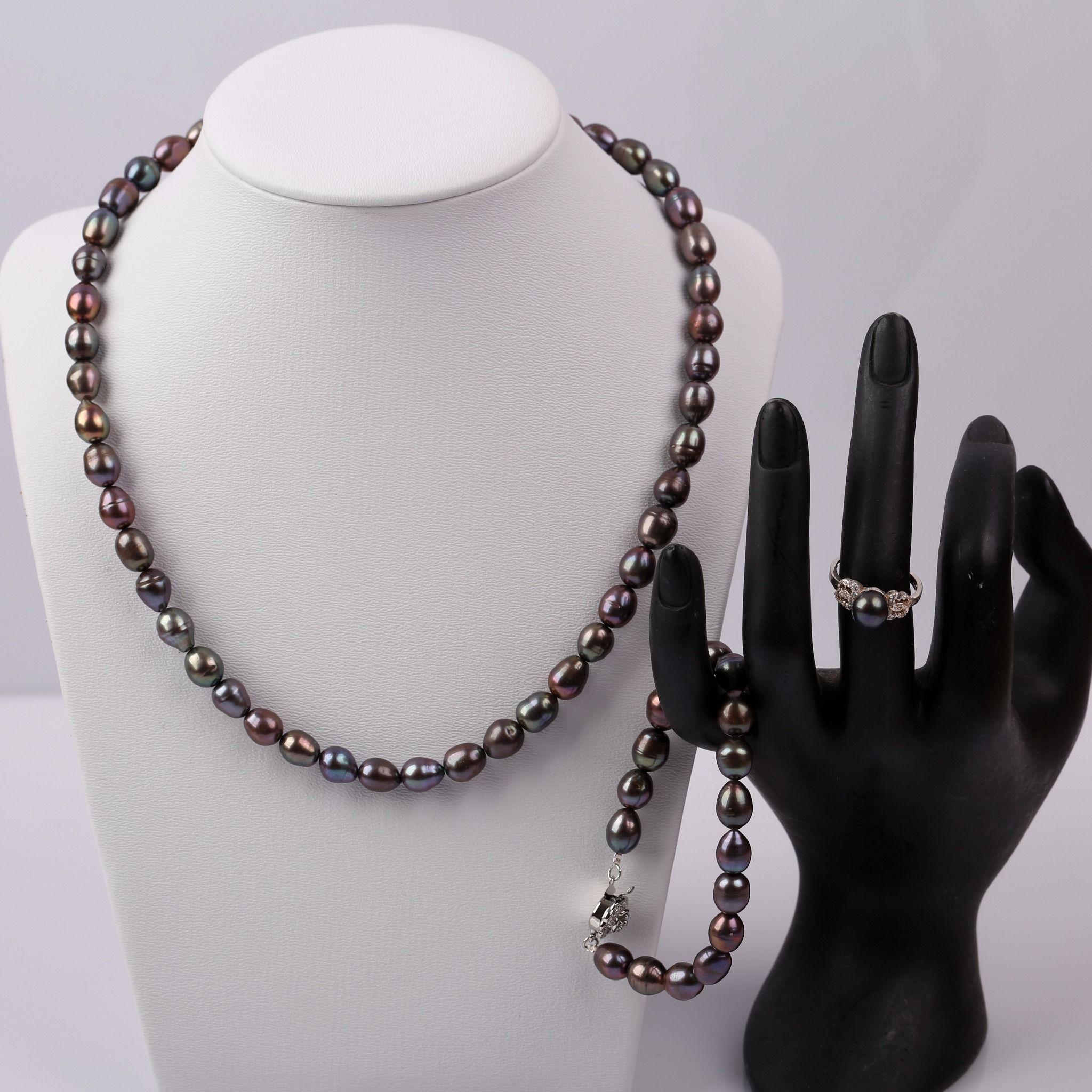 Bộ trang sức Vòng cổ-Vòng tay-Nhẫn Ngọc trai đen Oval sang trọng, tinh tế thương hiệu Opal