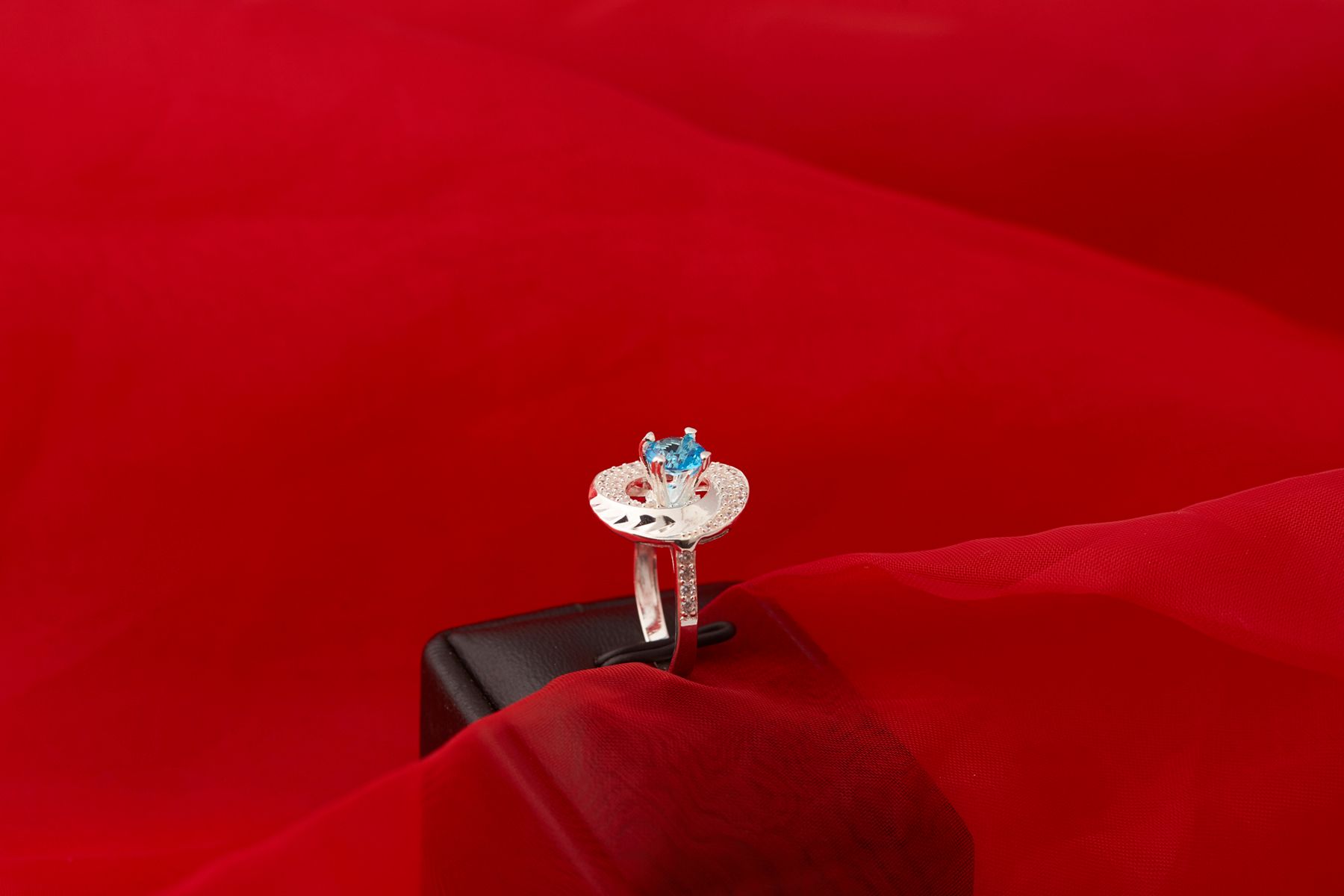Nhẫn Bạc đính đá Ross thương hiệu Opal