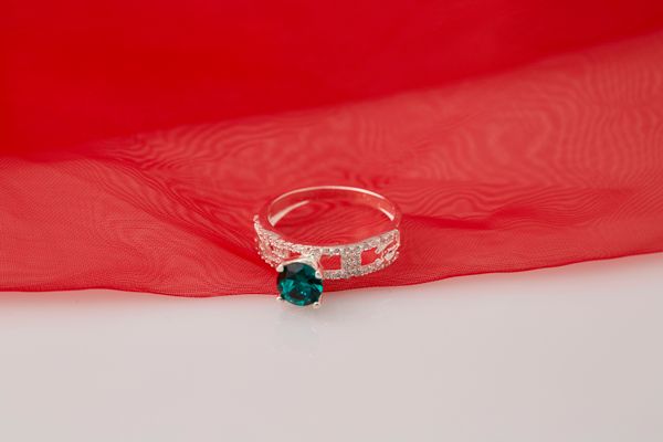  Nhẫn Bạc đính đá Ross thương hiệu Opal 