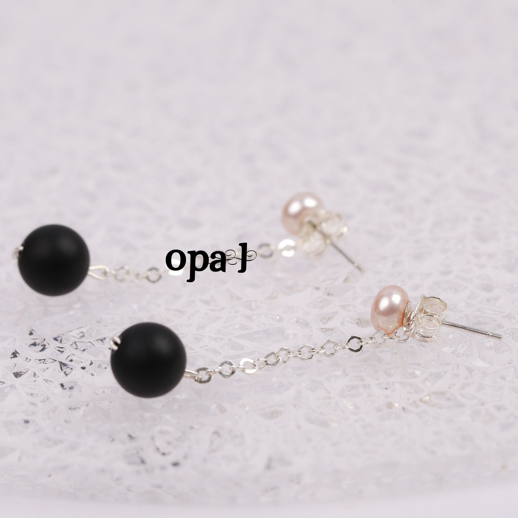 Hoa tai dáng dài thiết kế độc quyền từ Opal