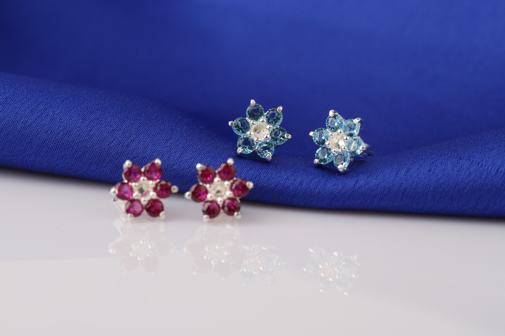 Hoa tai Bạc đính đá Ross phong cách trẻ trung Opal