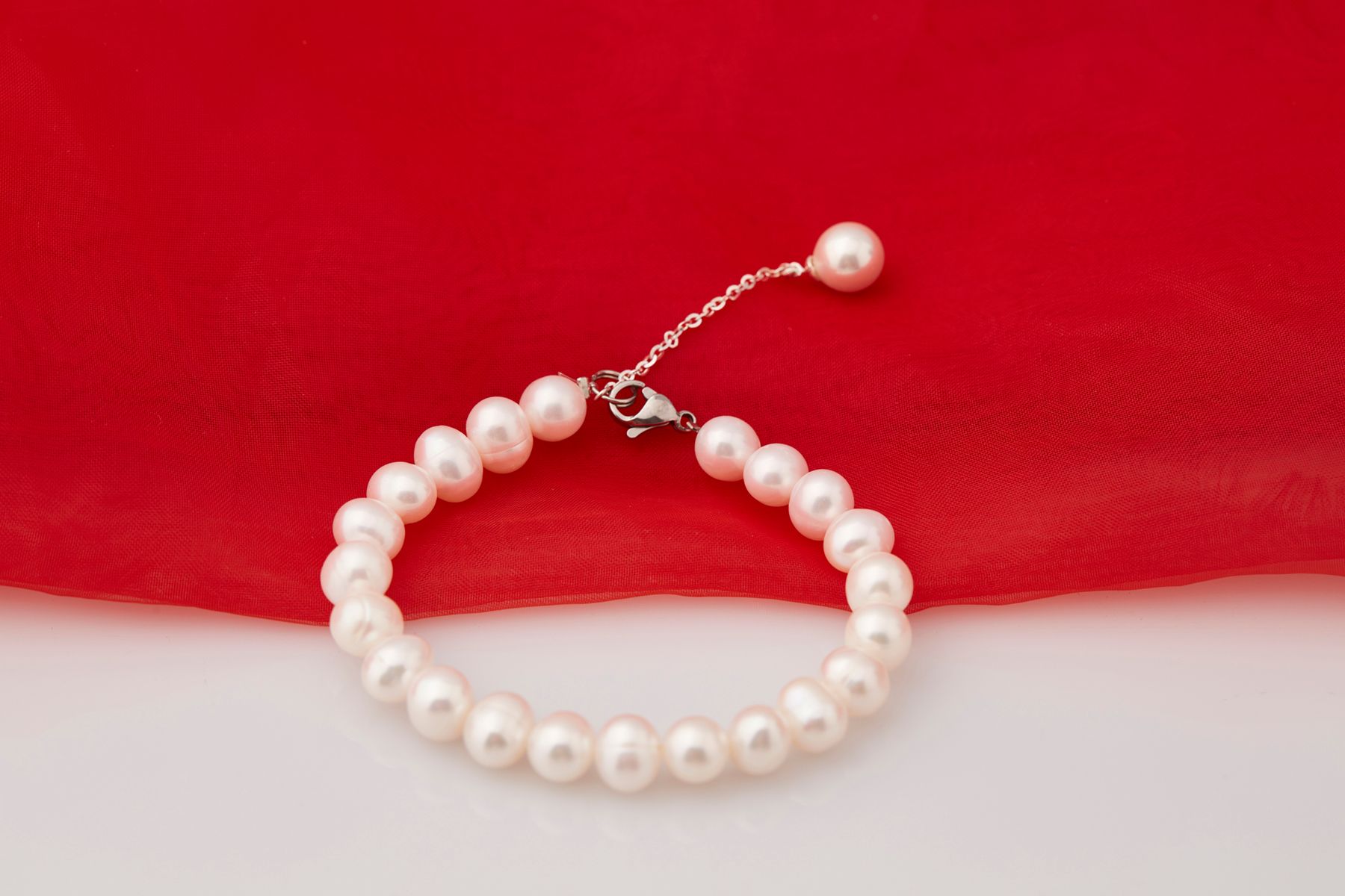 Vòng tay Ngọc trai thương hiệu Opal