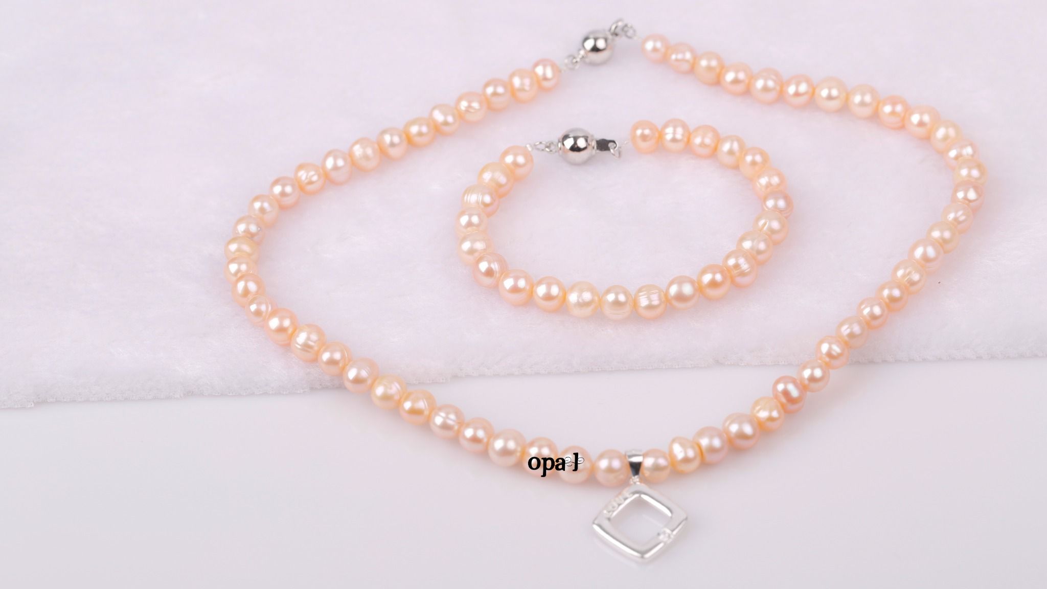 Chuỗi vòng cổ, vòng tay Ngọc trai phong cách trẻ trung thương hiệu Opal