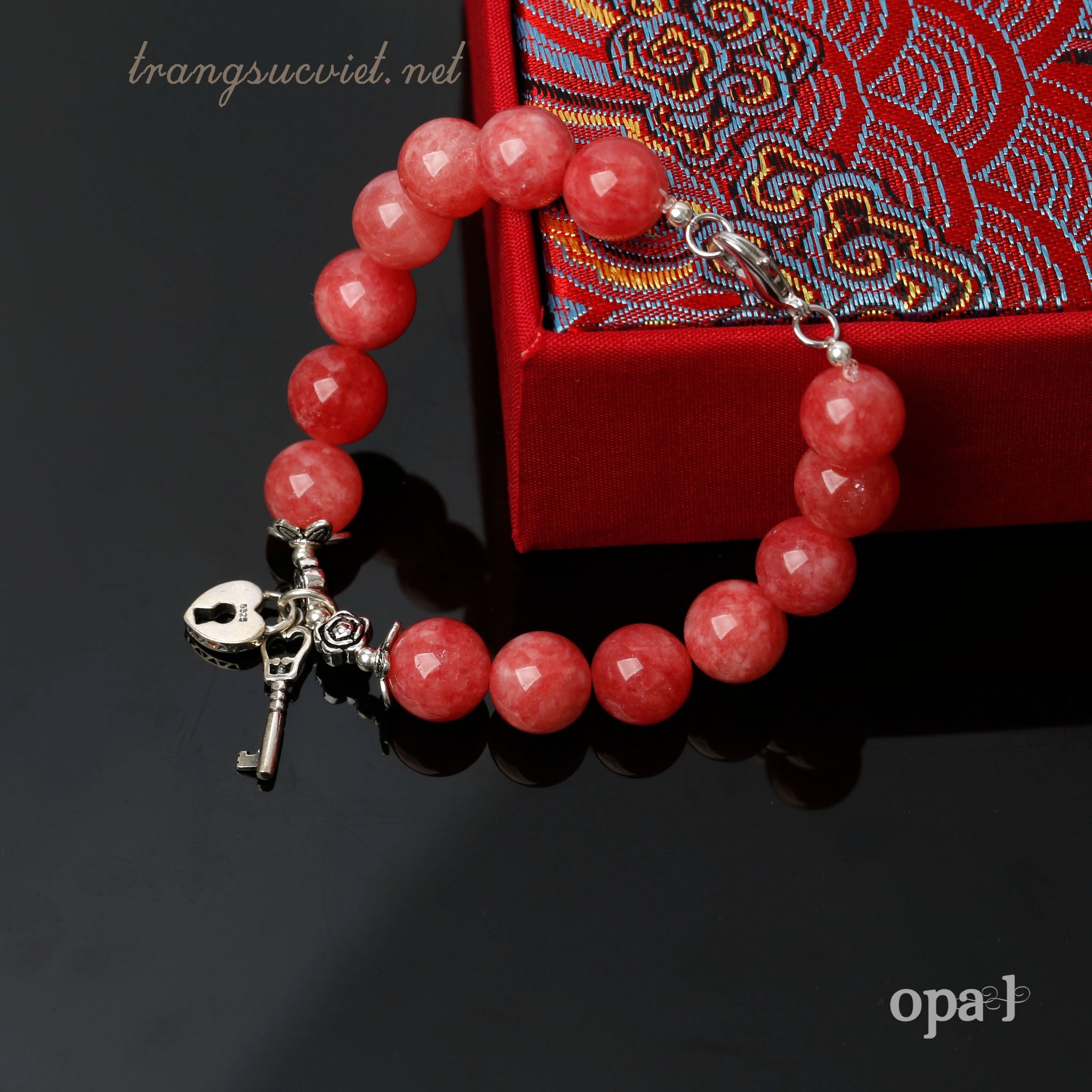 vòng tay handmade, đá Jade màu đỏ dâu