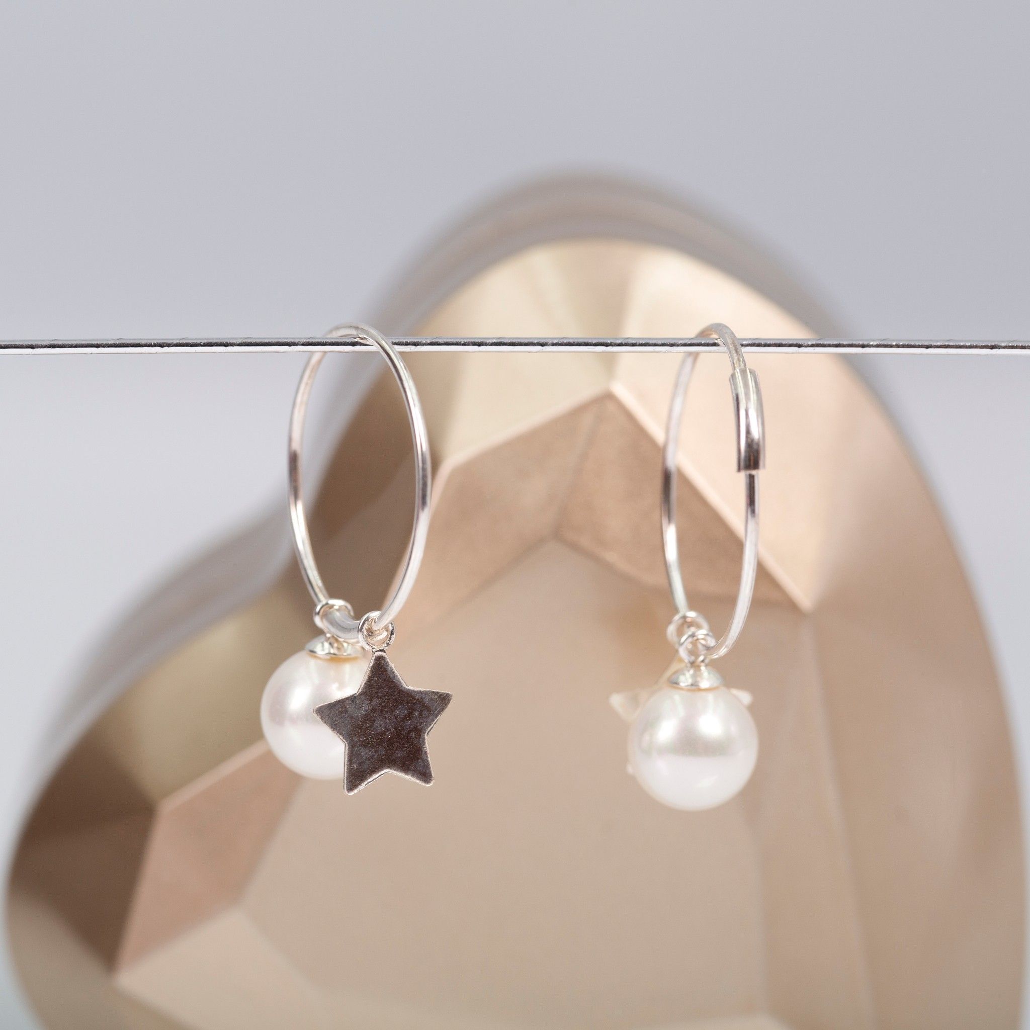 Hoa tai bạc đính ngọc trai OPAL
