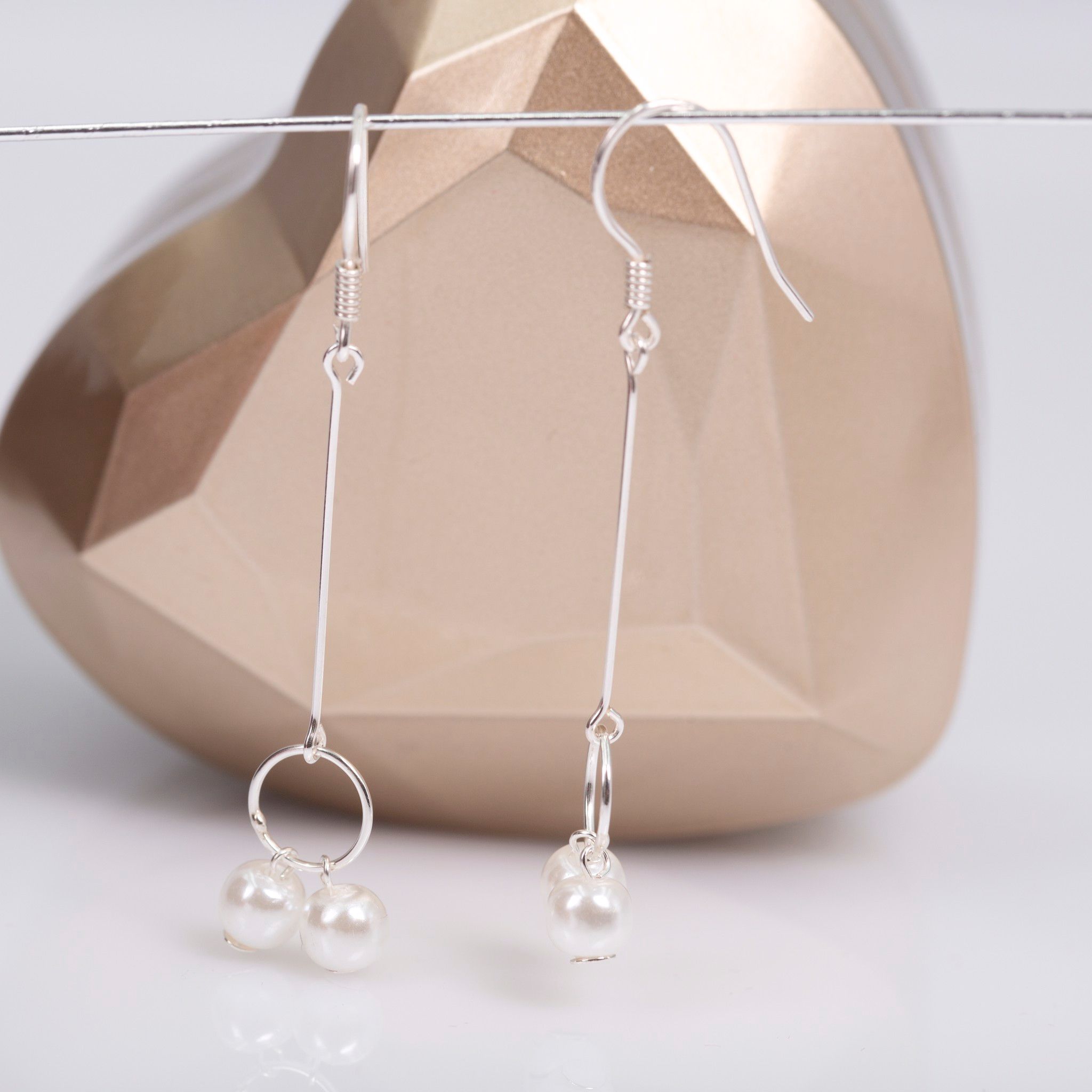 Hoa tai bạc đính ngọc trai OPAL