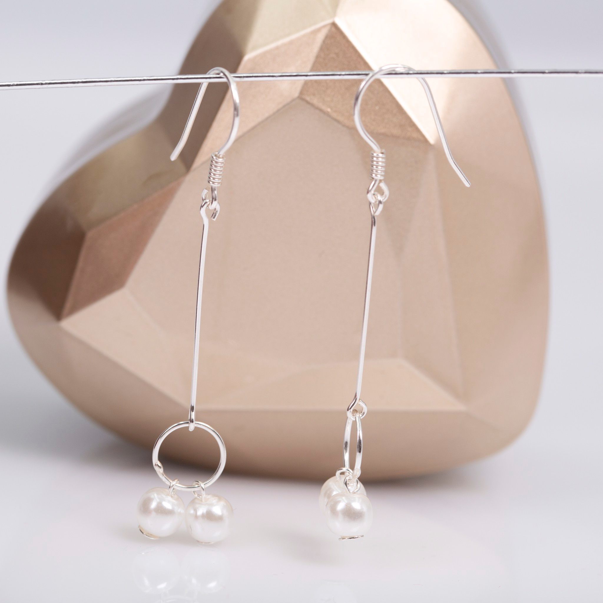 Hoa tai bạc đính ngọc trai OPAL