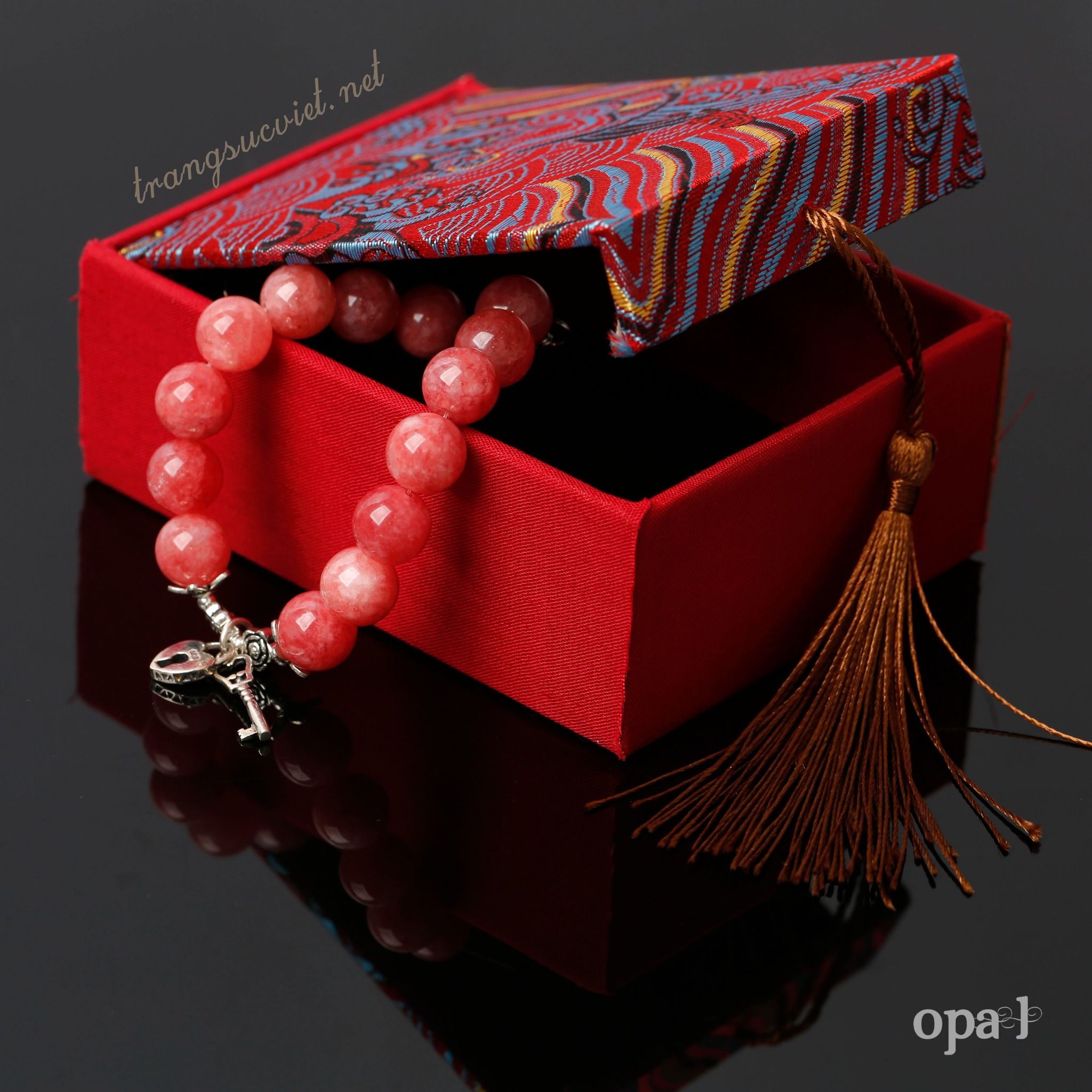 vòng tay handmade, đá Jade màu đỏ dâu