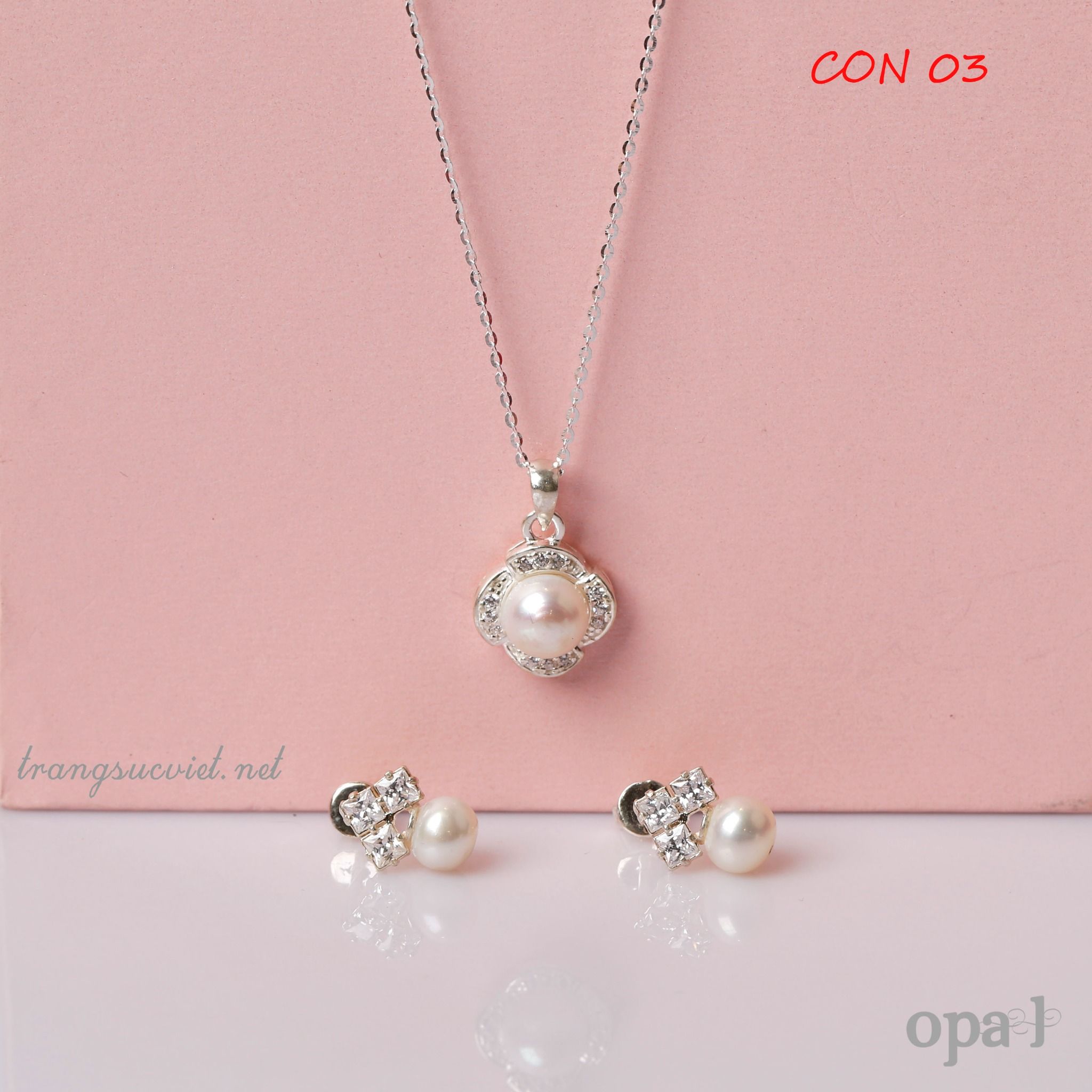 Bộ ngọc trai cho mẹ + ưu đãi bộ dây chuyền cho con