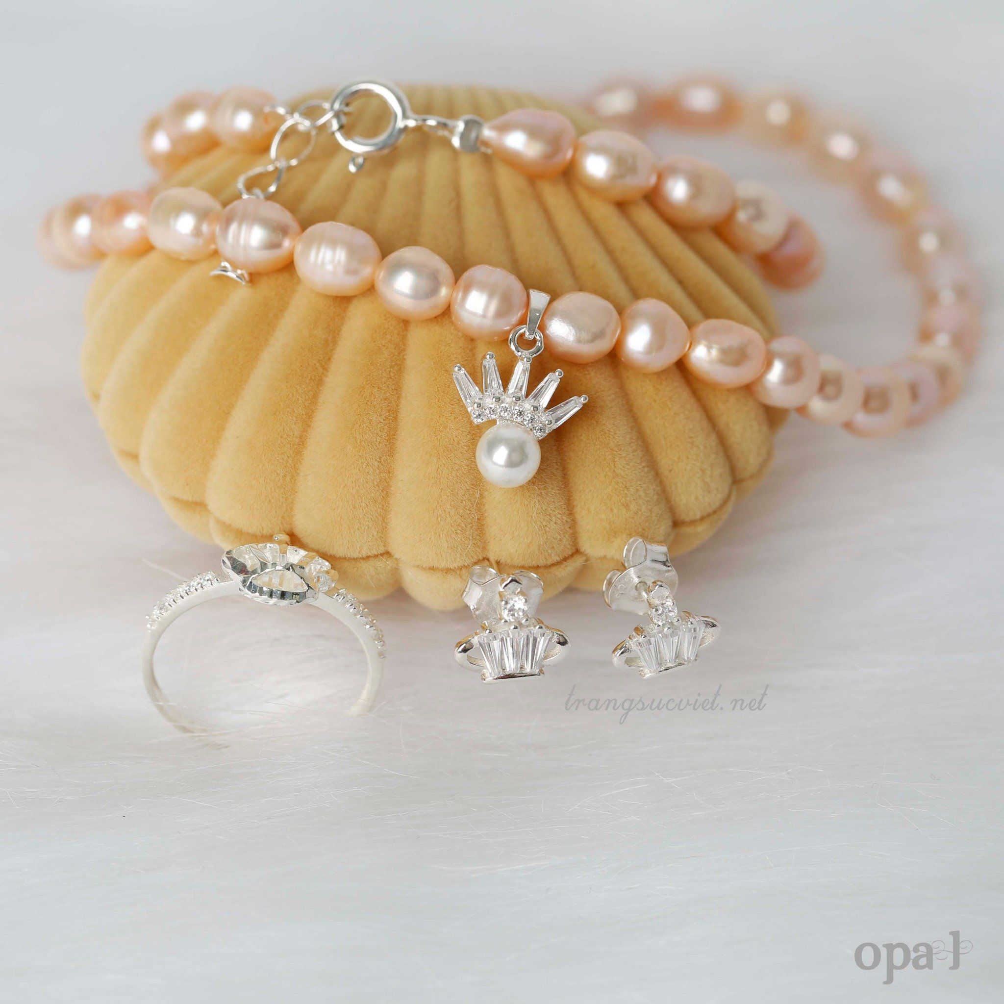 Bộ ngọc trai hồng oval vương niệm công chúa