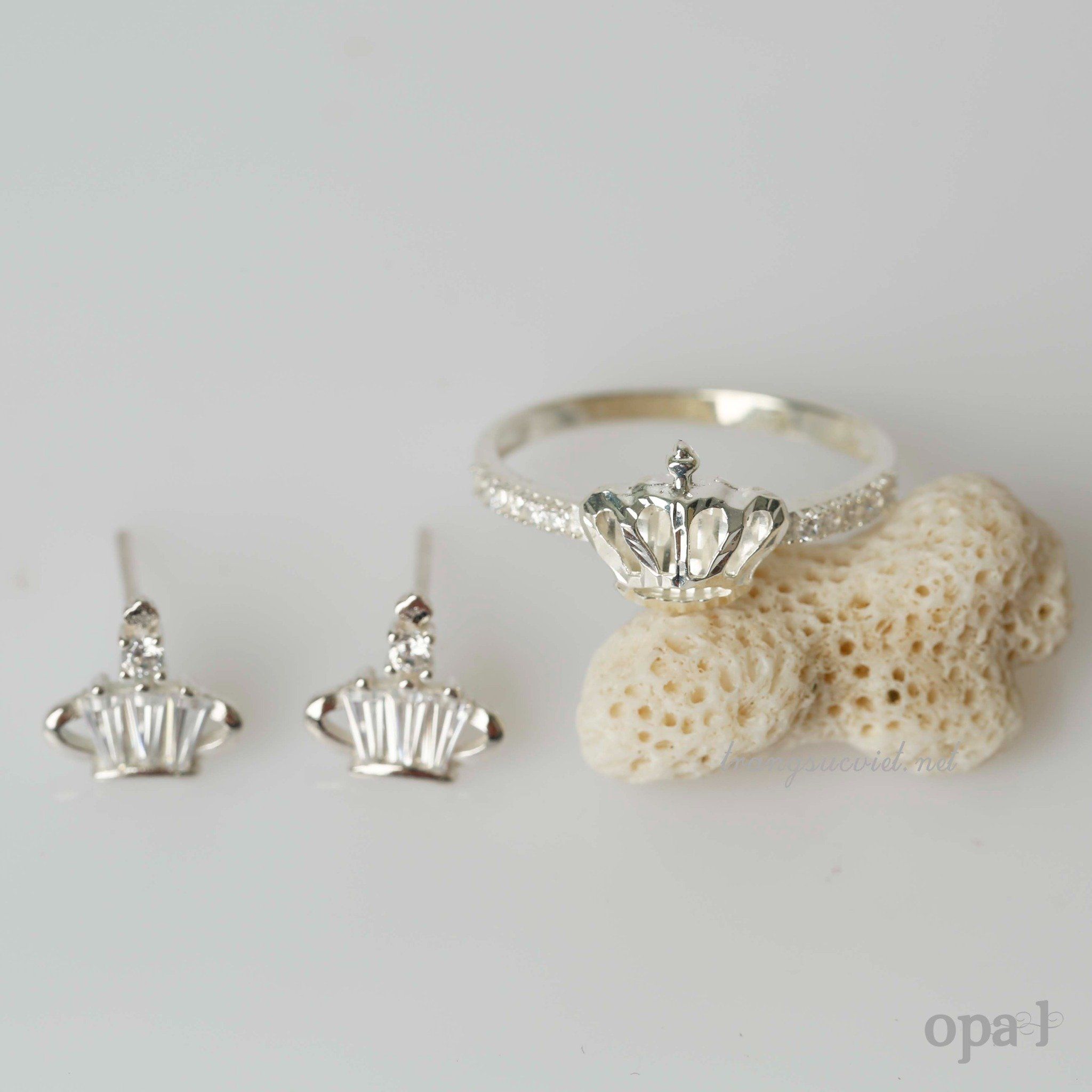 Bộ ngọc trai hồng oval vương niệm công chúa