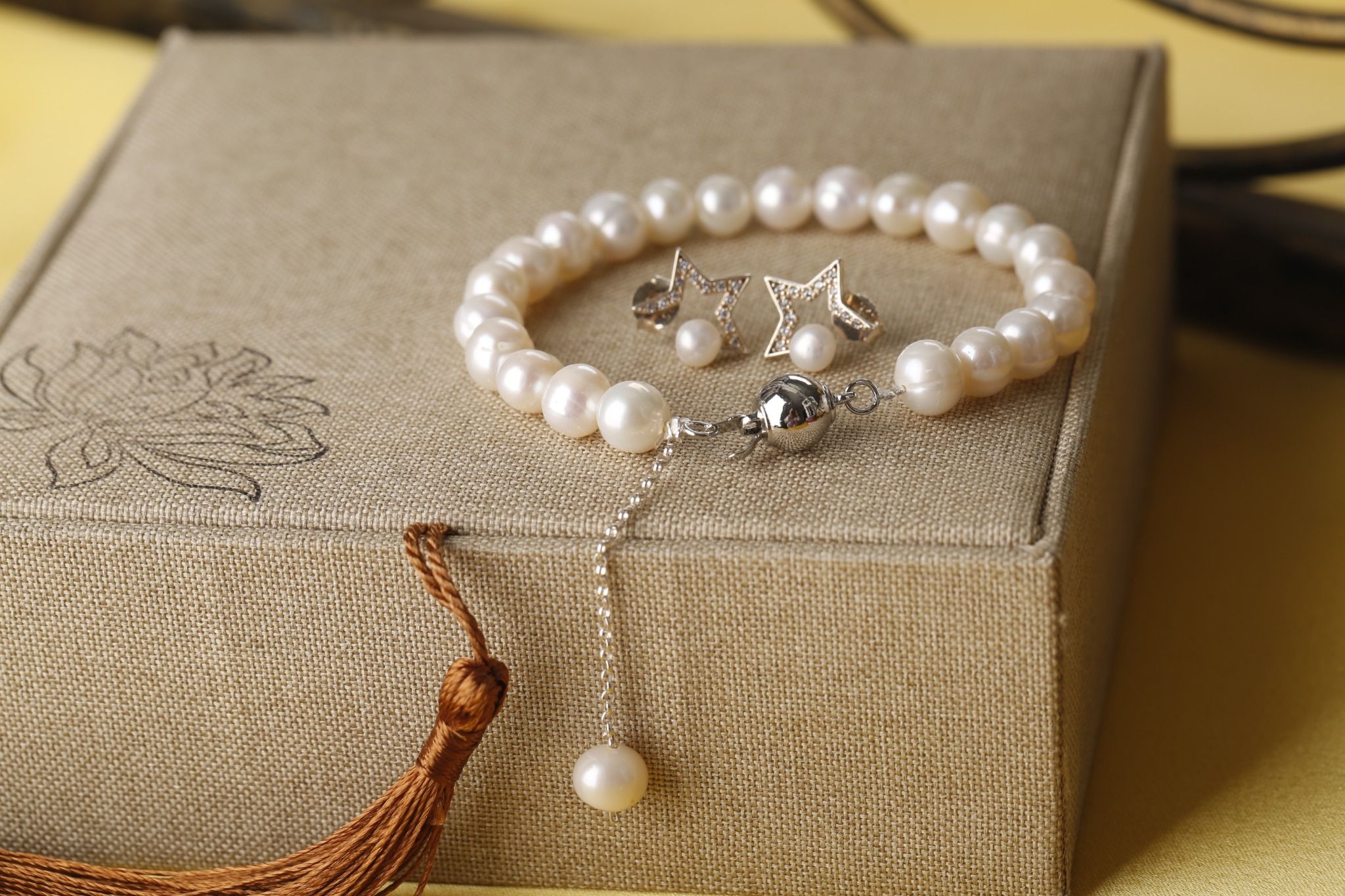 Set Vòng Tay & Bông Tai Ngọc Trai Opal - SBE12213