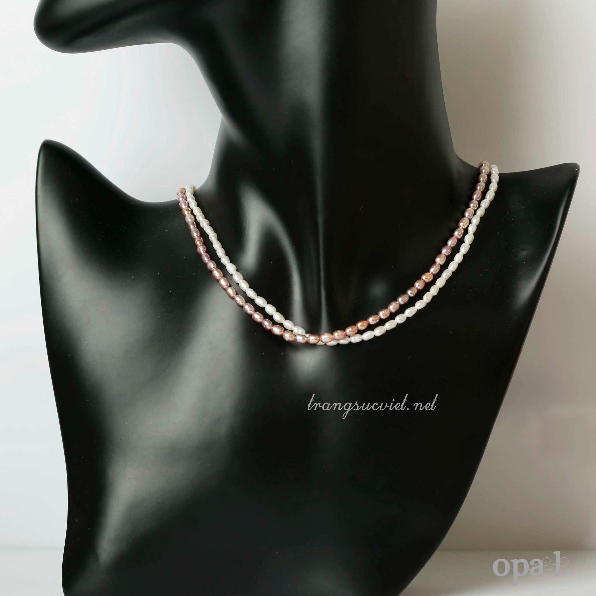 Chuỗi ngọc trai oval nhí xoắn thanh lịch