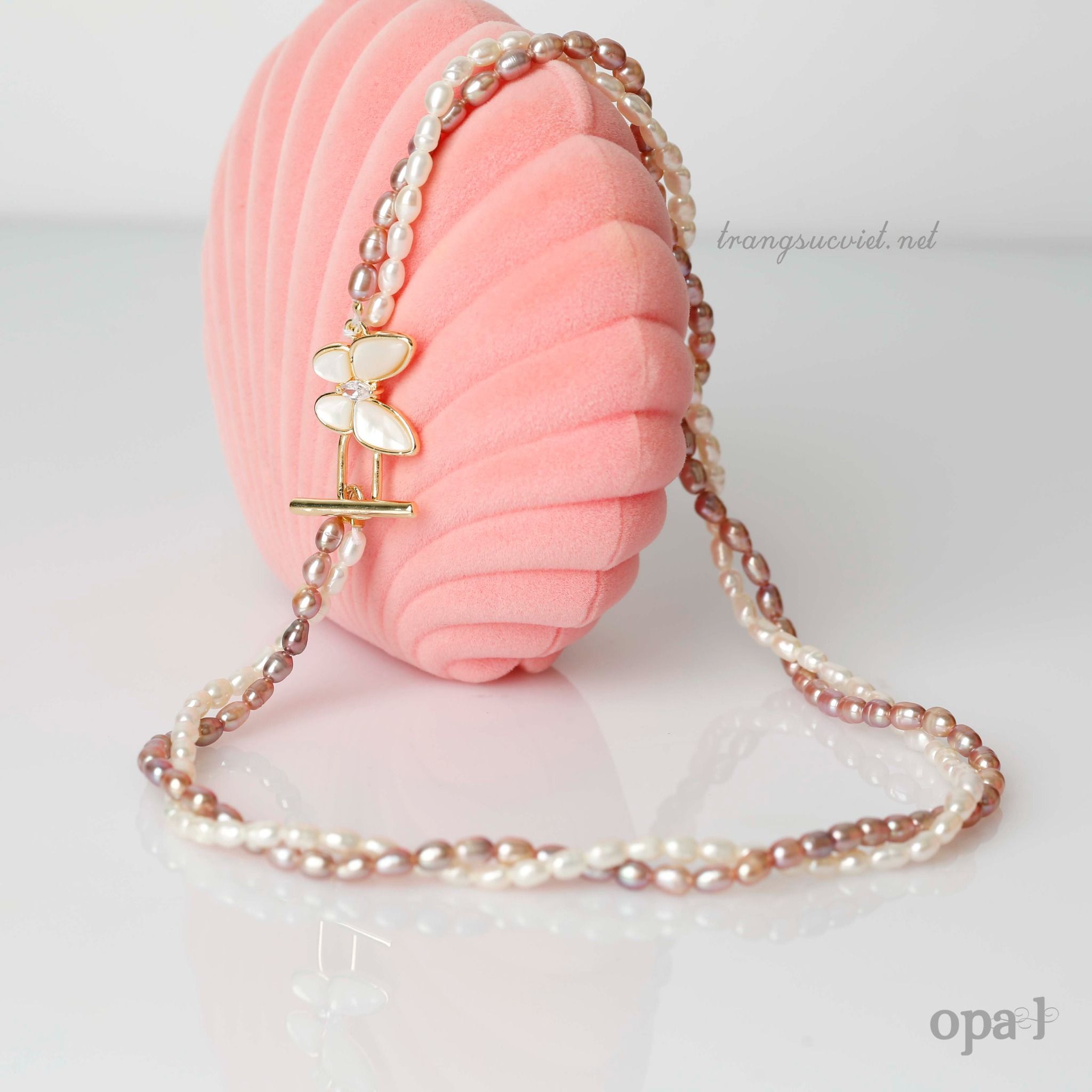 Chuỗi ngọc trai oval nhí xoắn thanh lịch