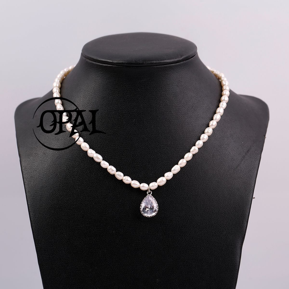 Bộ trang sức ngọc trai giọt nước thương hiệu Opal