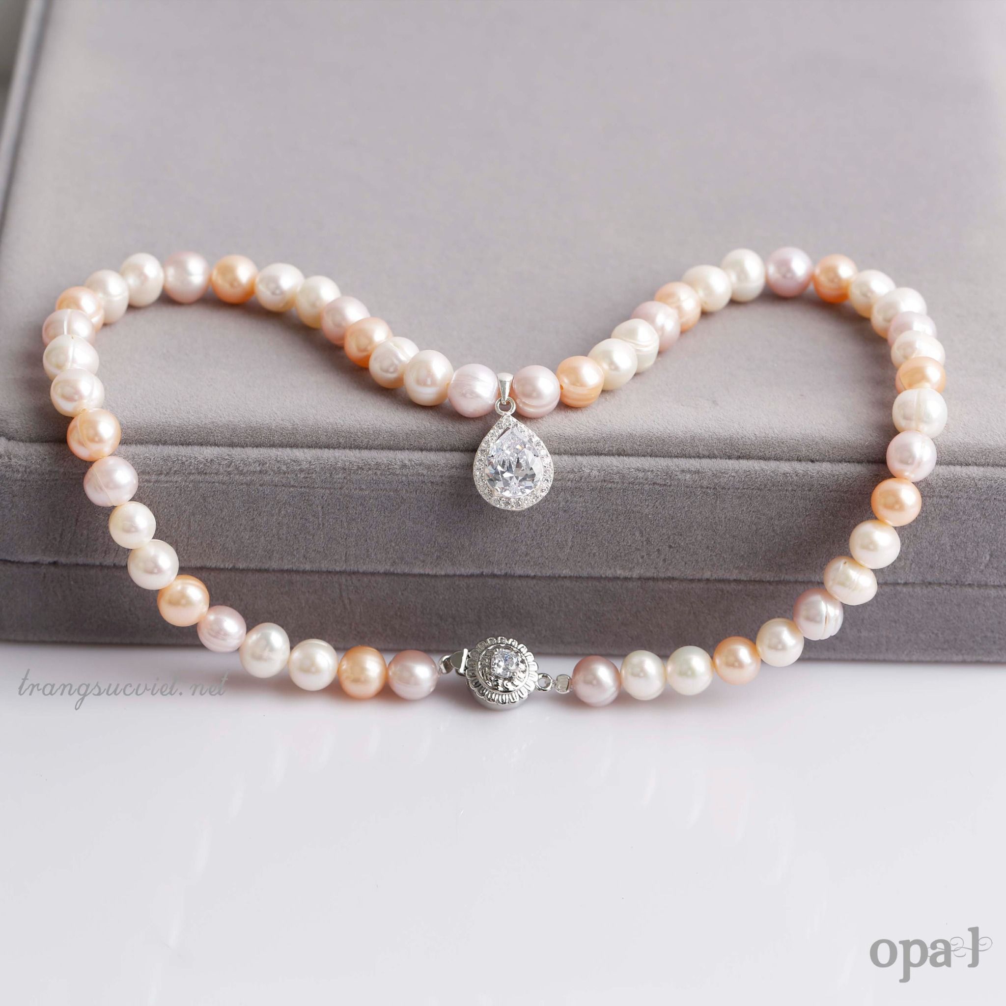 Bộ ngọc trai sắc màu tứ quý- vẻ đẹp dịu dàng