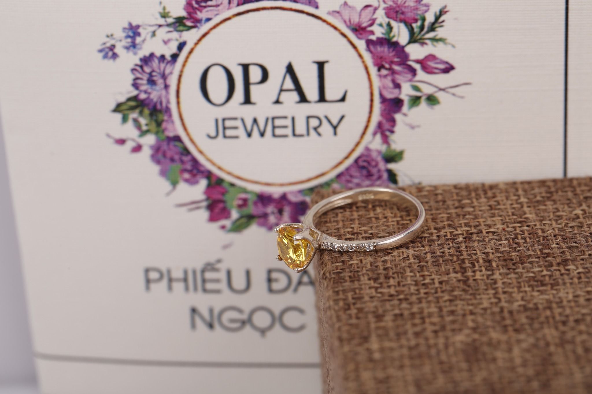 Nhẫn bạc nữ đính đá Ross thương hiệu Opal