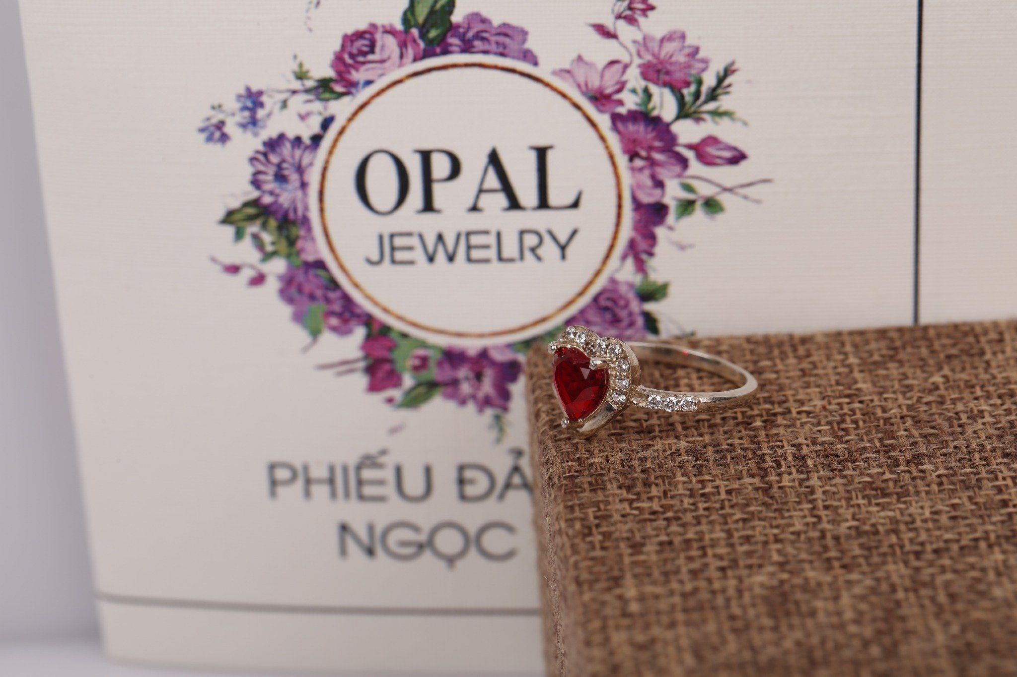 Nhẫn bạc nữ đính đá Ross thương hiệu Opal