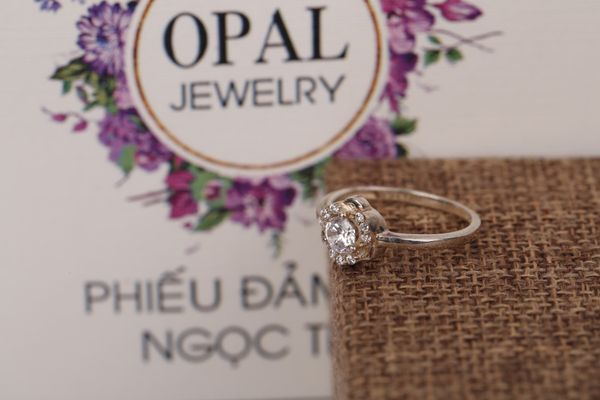  Nhẫn bạc nữ đính đá Ross thương hiệu Opal 