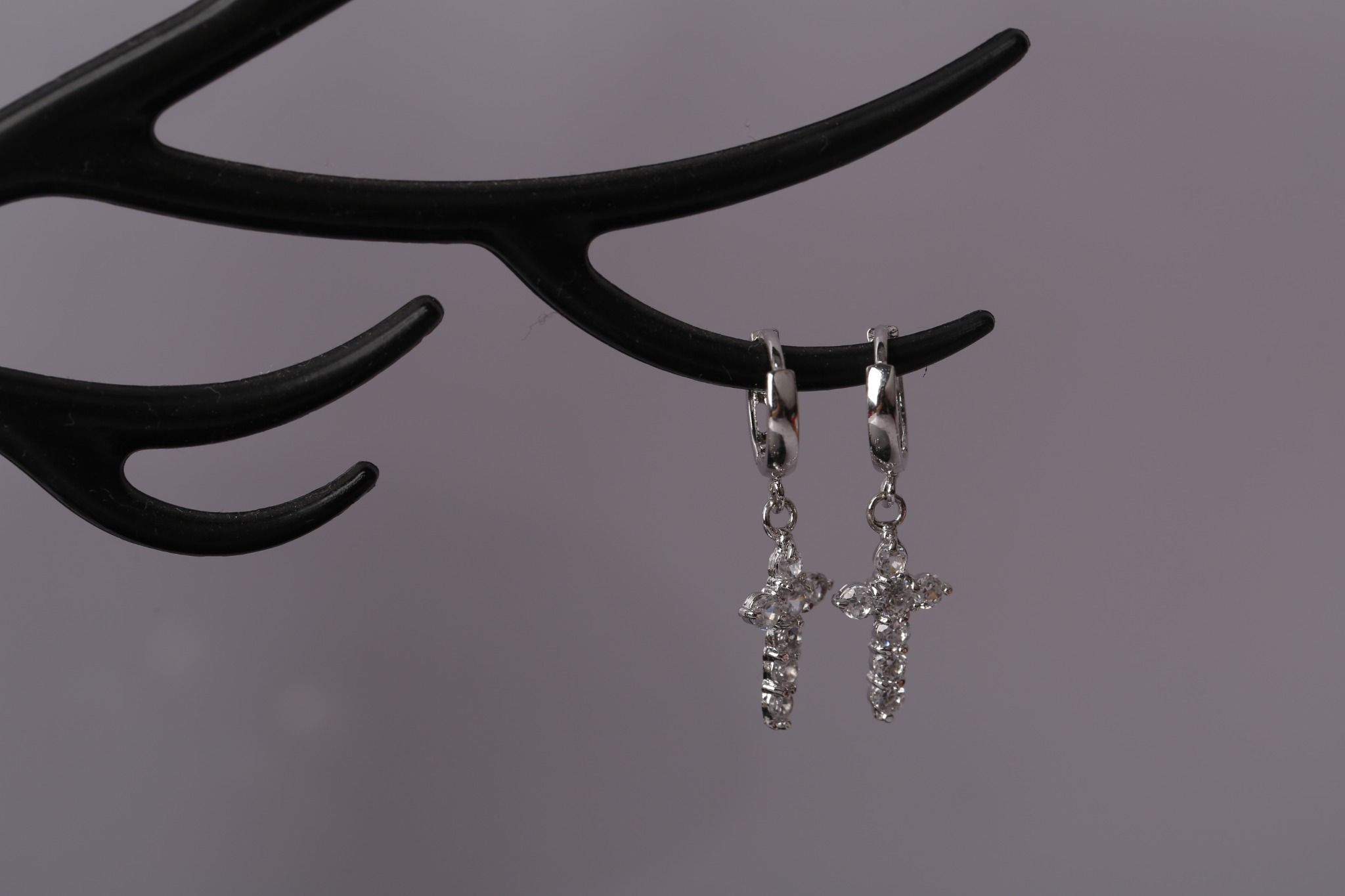 Hoa tai bạc đính đá Ross phong cách trẻ trung Opal
