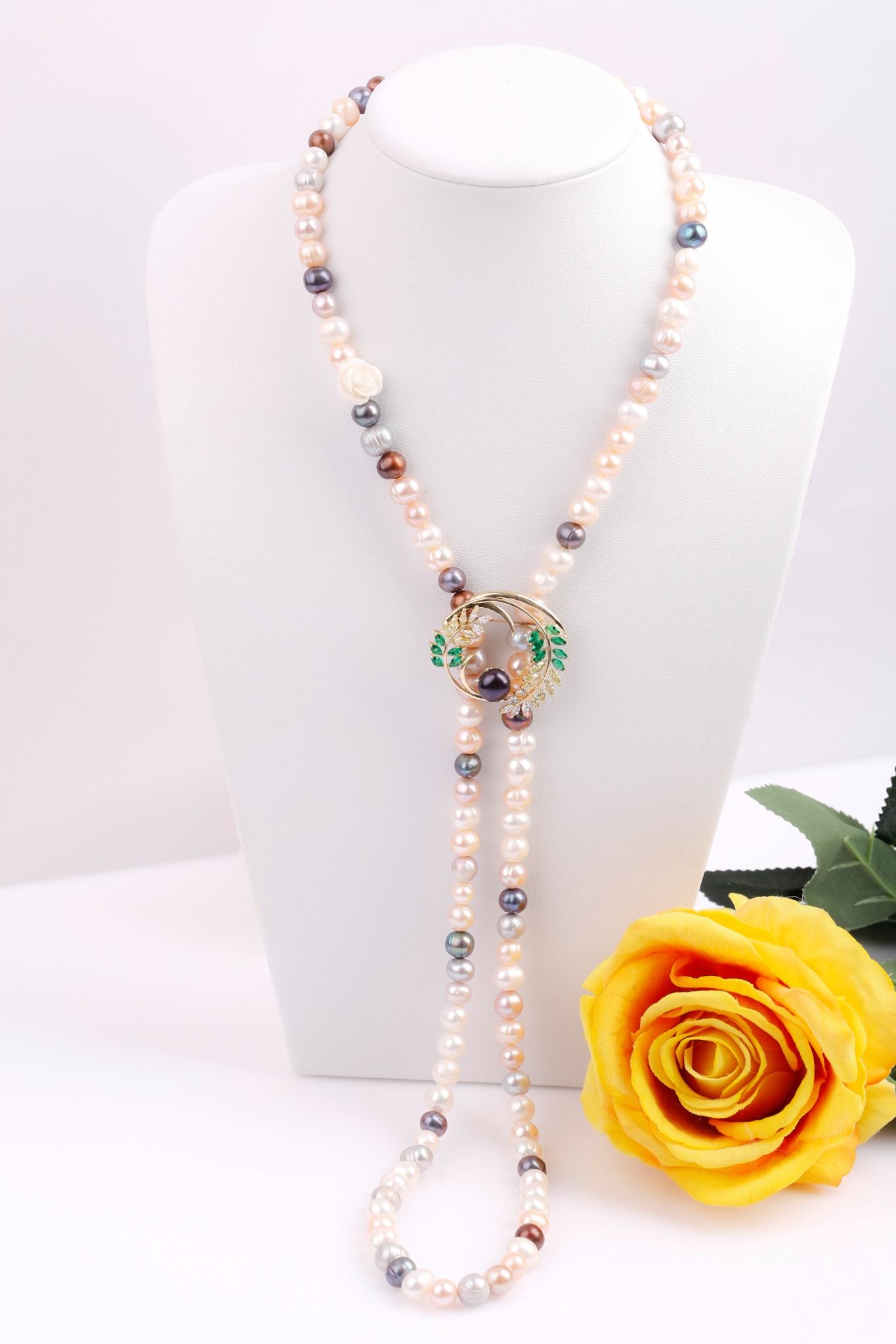  Vòng cổ Ngọc trai đa màu kết hợp Cài áo phong cách mới Opal 