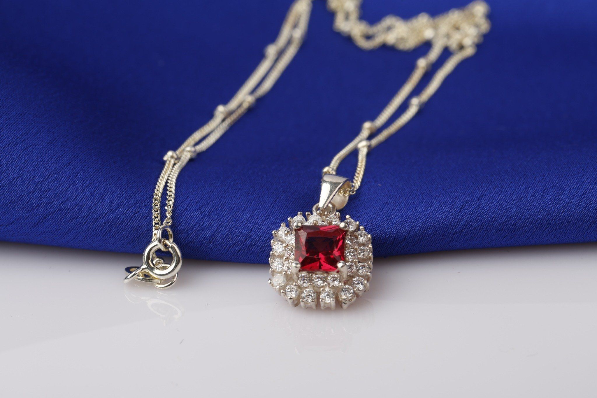 Dây chuyền bạc mặt đá thương hiệu Opal