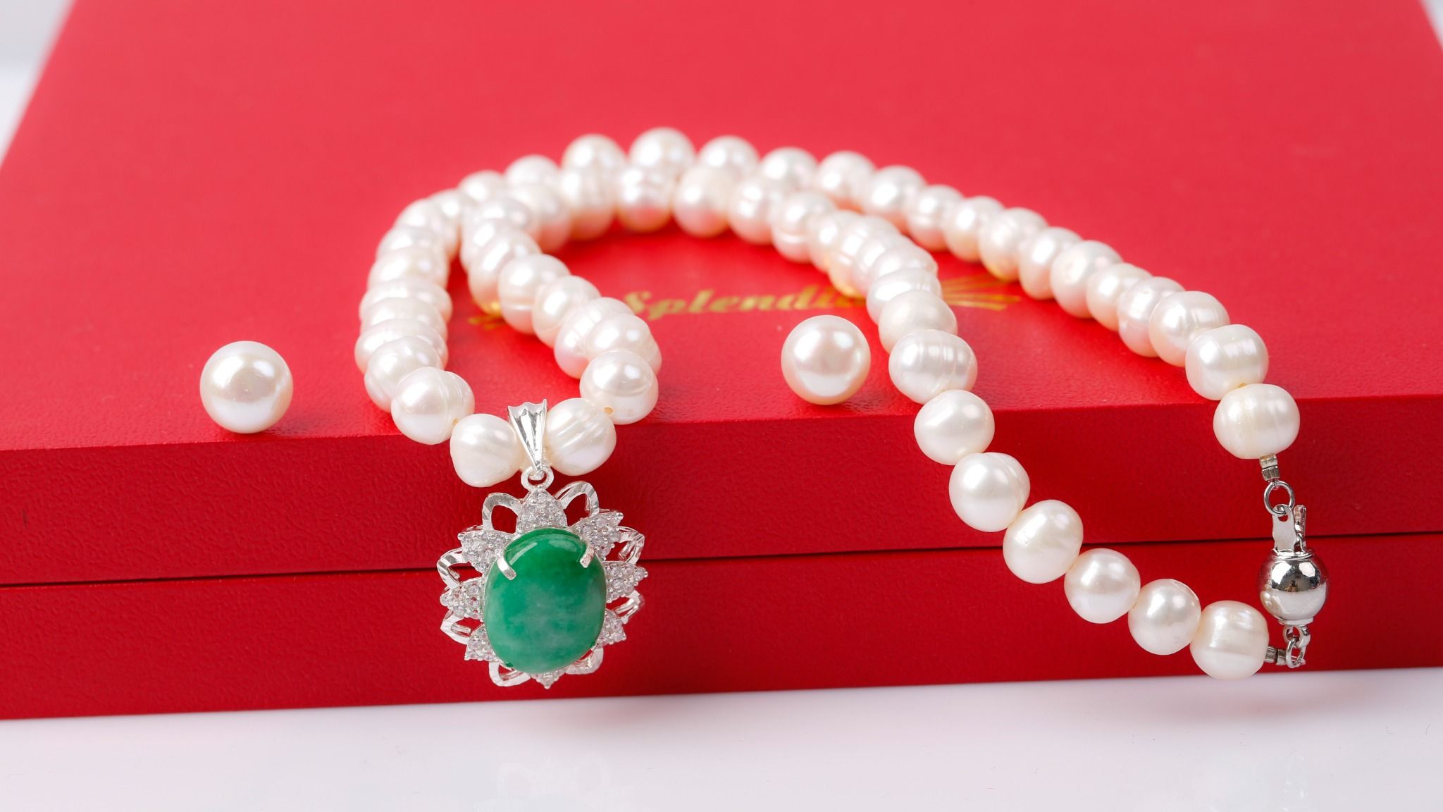 Bộ Trang sức Vòng cổ - Hoa tai Ngọc trai mặt đá xanh thương hiệu Opal