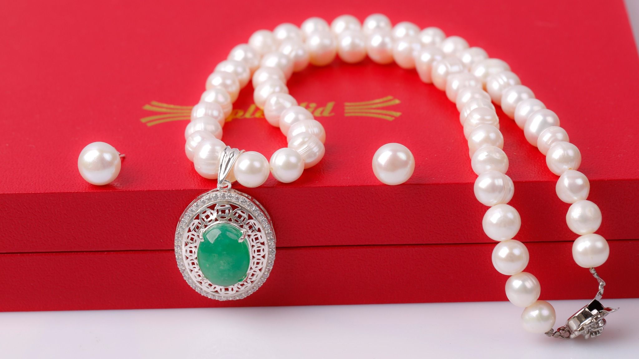 Bộ Trang sức Vòng cổ - Hoa tai Ngọc trai mặt đá xanh thương hiệu Opal