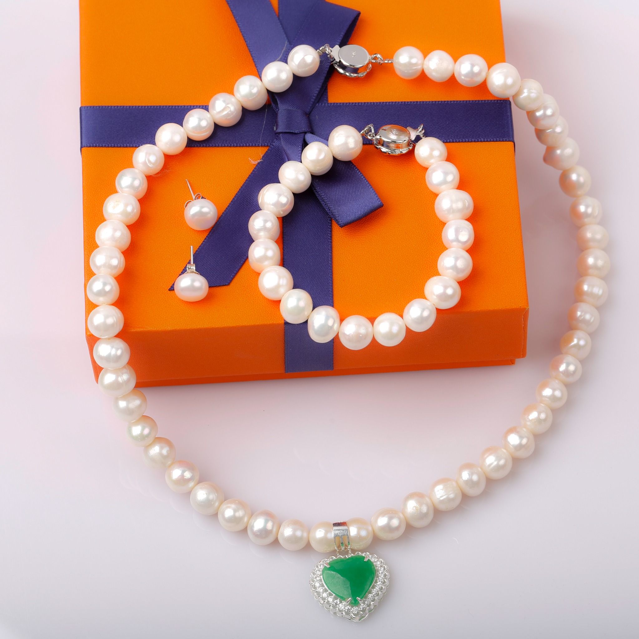 Chuỗi ngọc trai tặng Mẹ thương hiệu Opal + quà tặng hoa tai trị giá 250k
