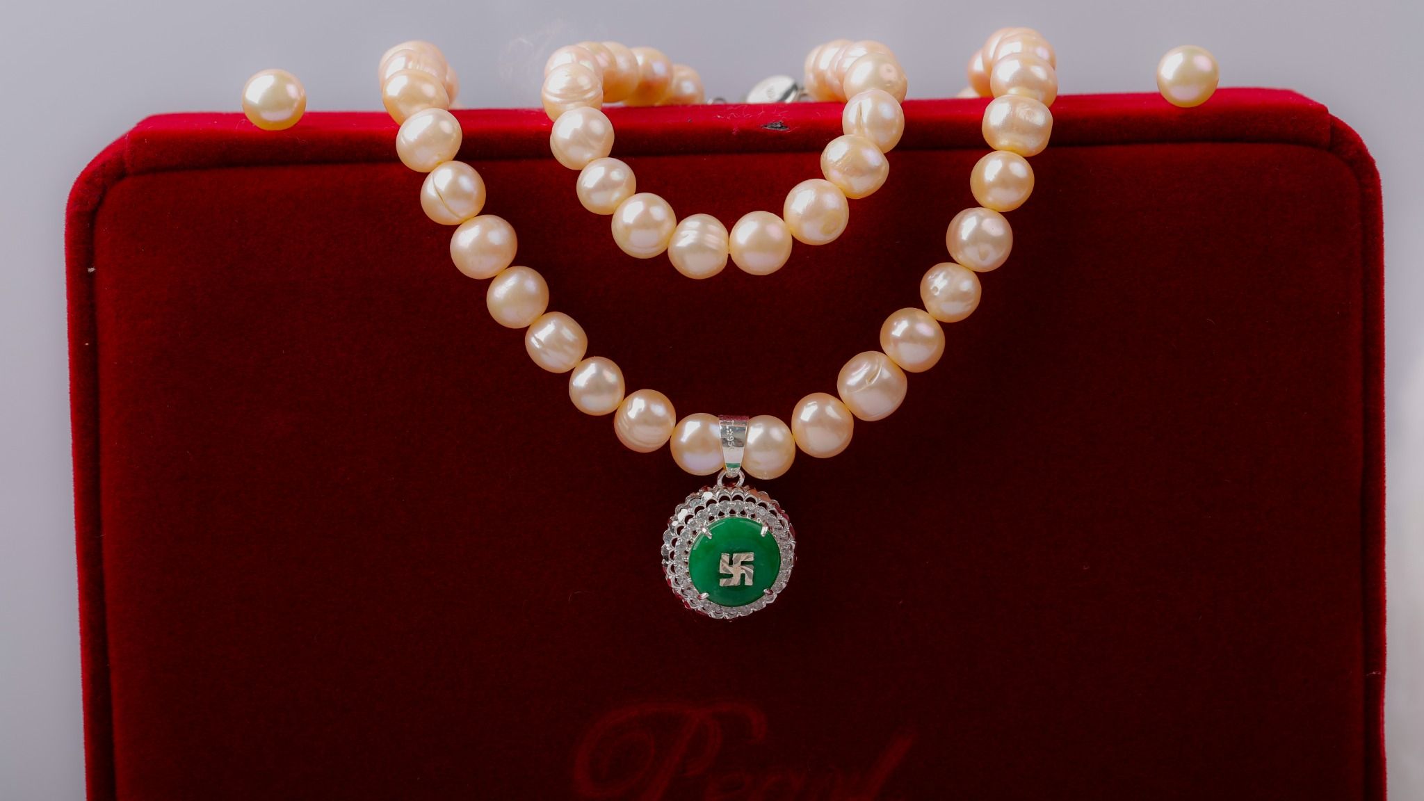 Chuỗi ngọc trai tặng Mẹ thương hiệu Opal + quà tặng hoa tai trị giá 250k