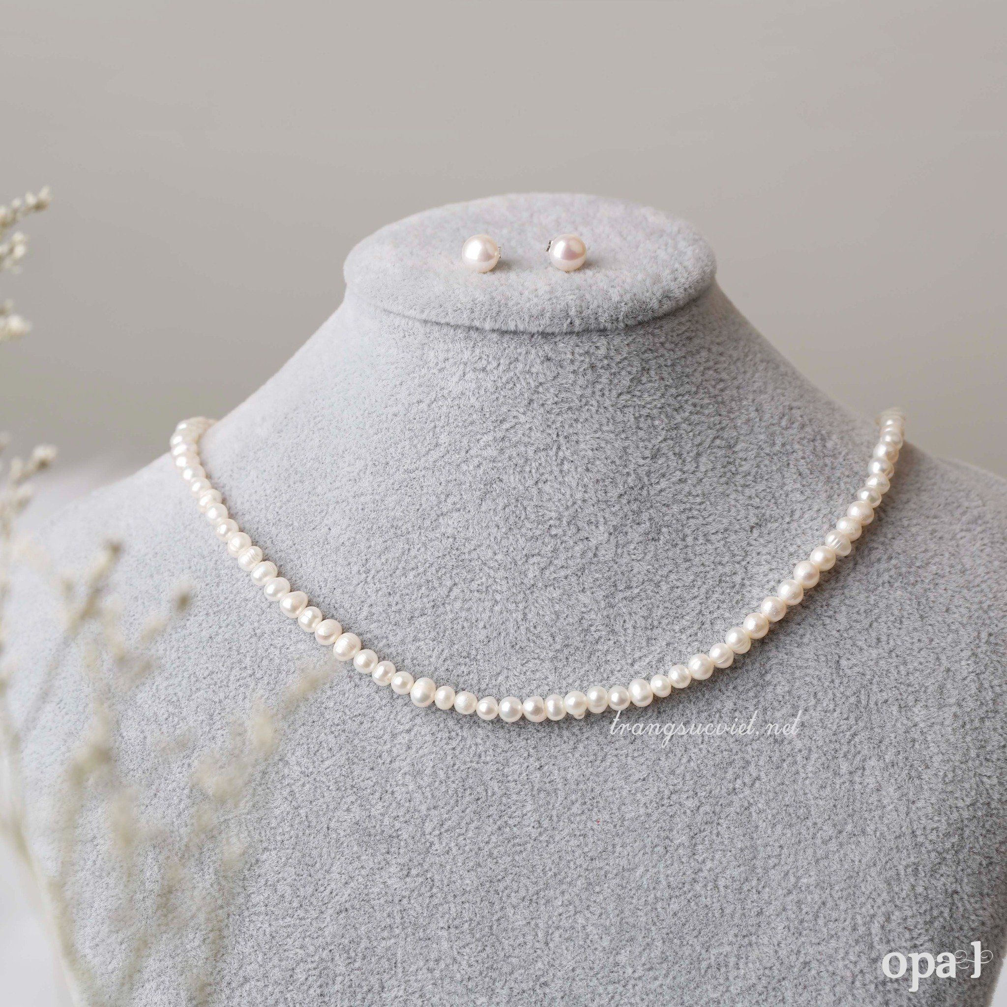 Vòng cổ ngọc trai choker hạt nhí