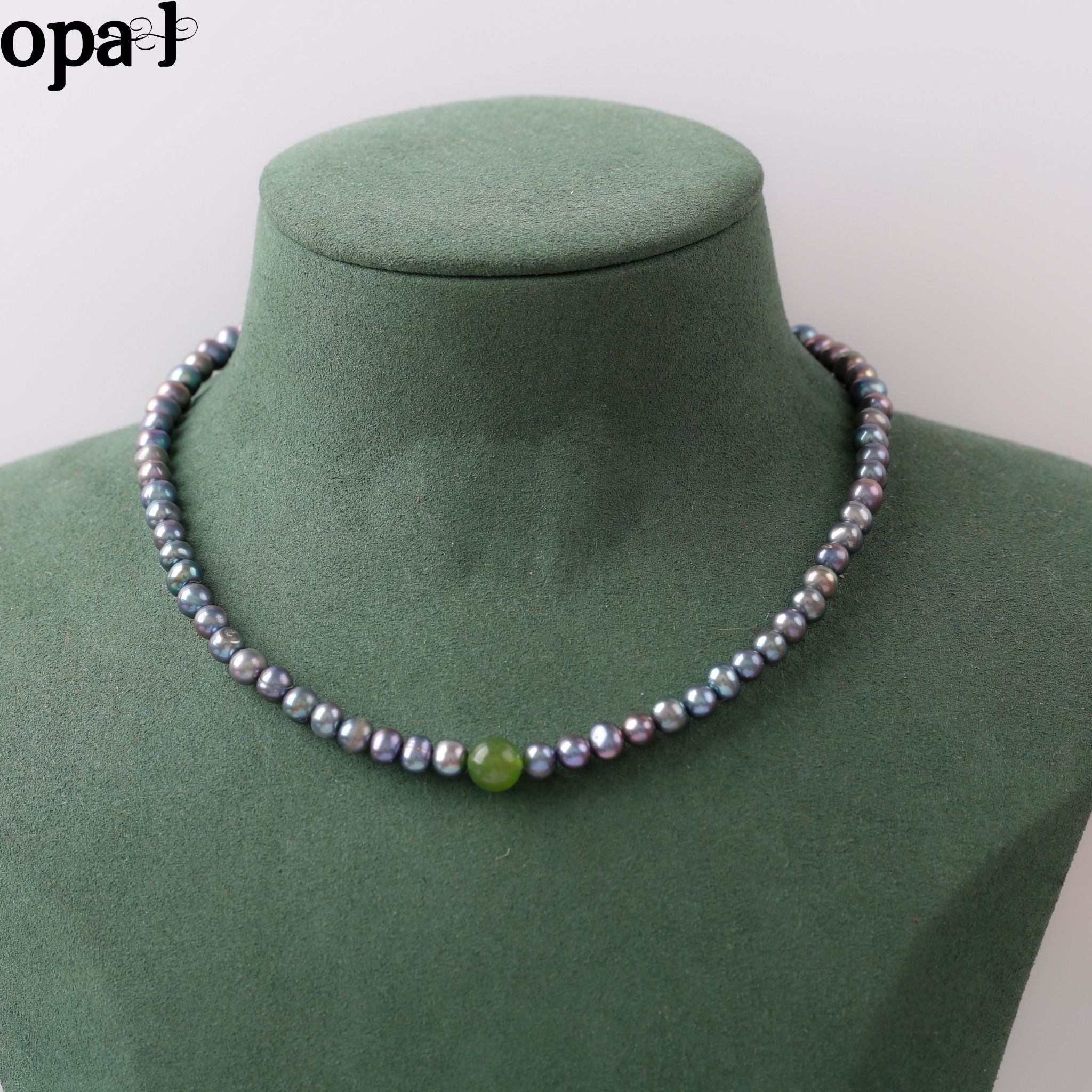 Bộ ngọc trai mini đen ánh xanh phong cách hiện đại thương hiệu Opal
