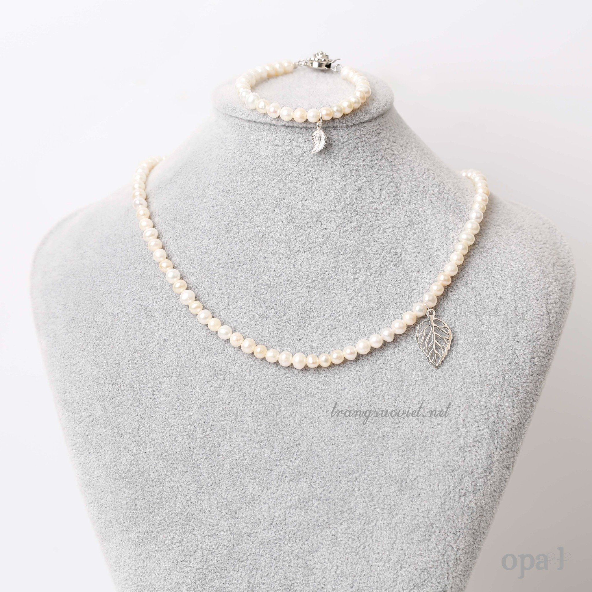 Vòng cổ ngọc trai choker hạt nhí