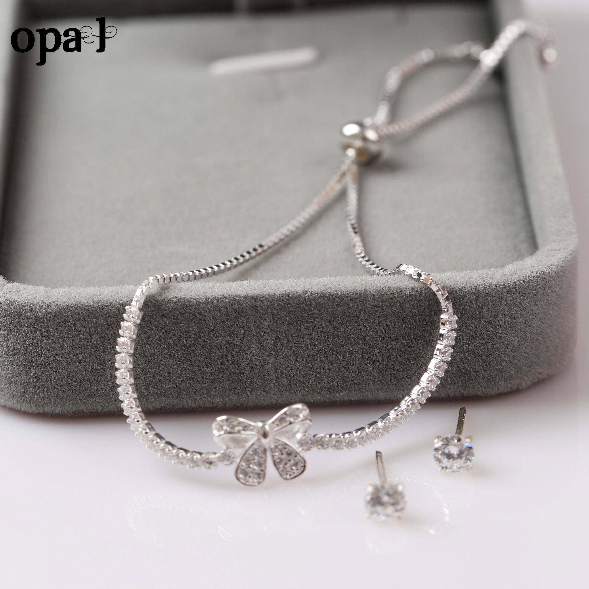 Bộ lắc tay và hoa tai bạc thiết kế phong cách hiện đại , trẻ trung thương hiệu Opal