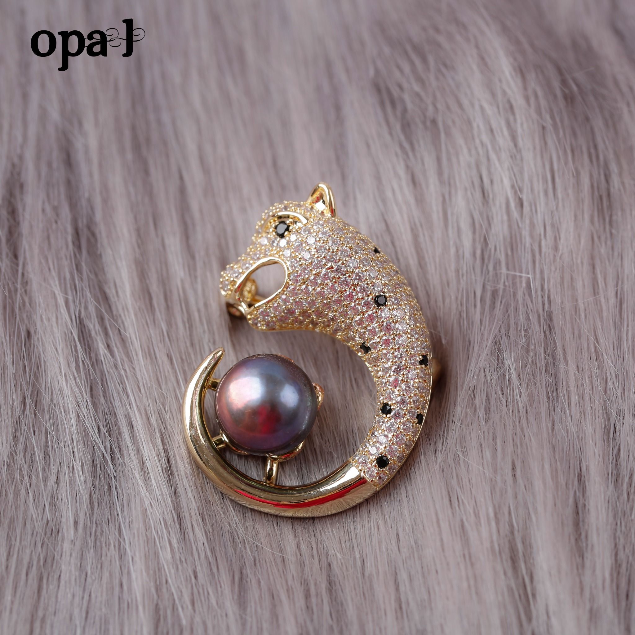  cài áo thiết kế phong cách thanh lịch đính ngọc trai thật thương hiệu Opal 