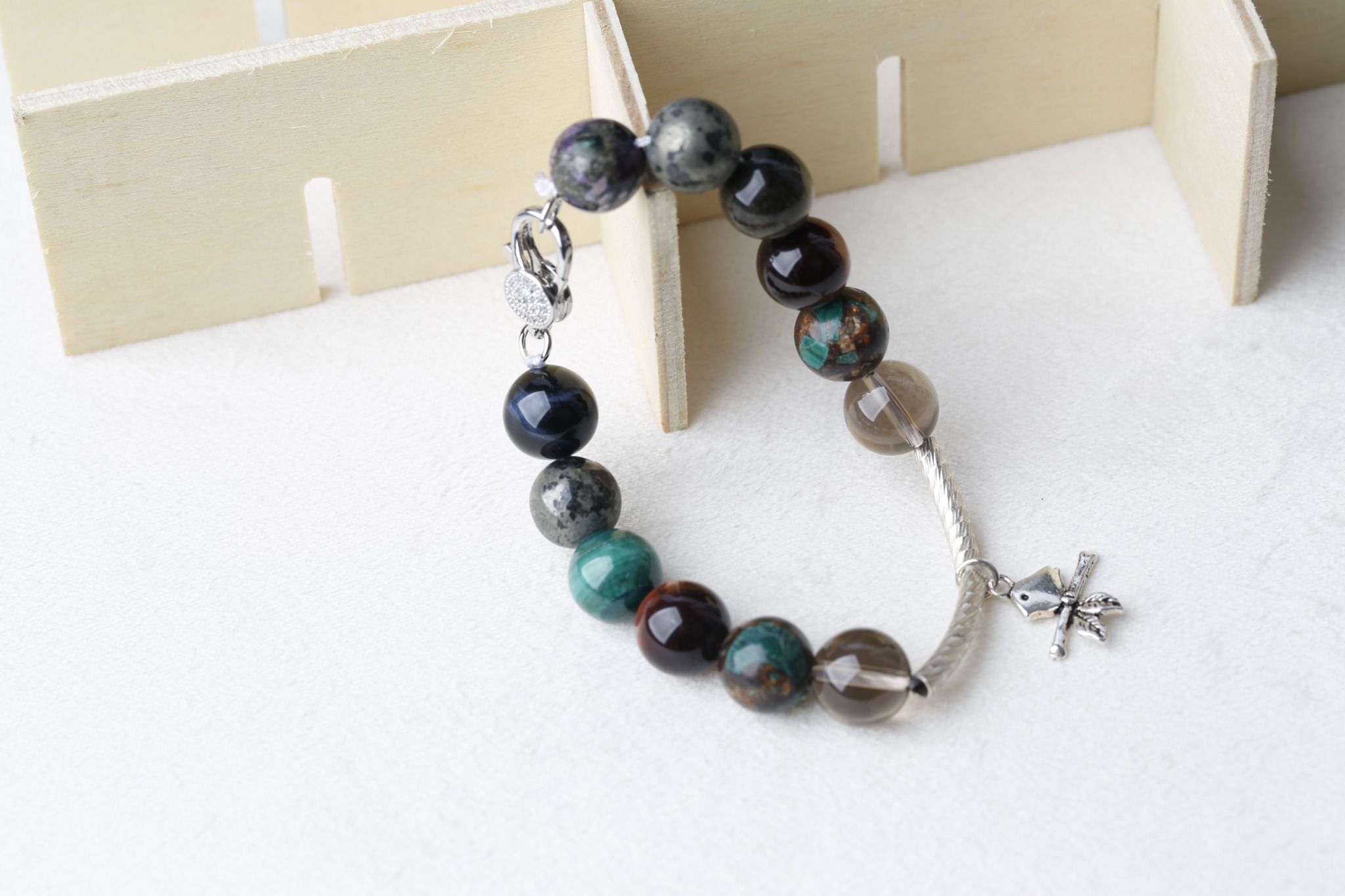 Vòng tay đá tự nhiên Handmade, các loại đá phong thủy, cá tính