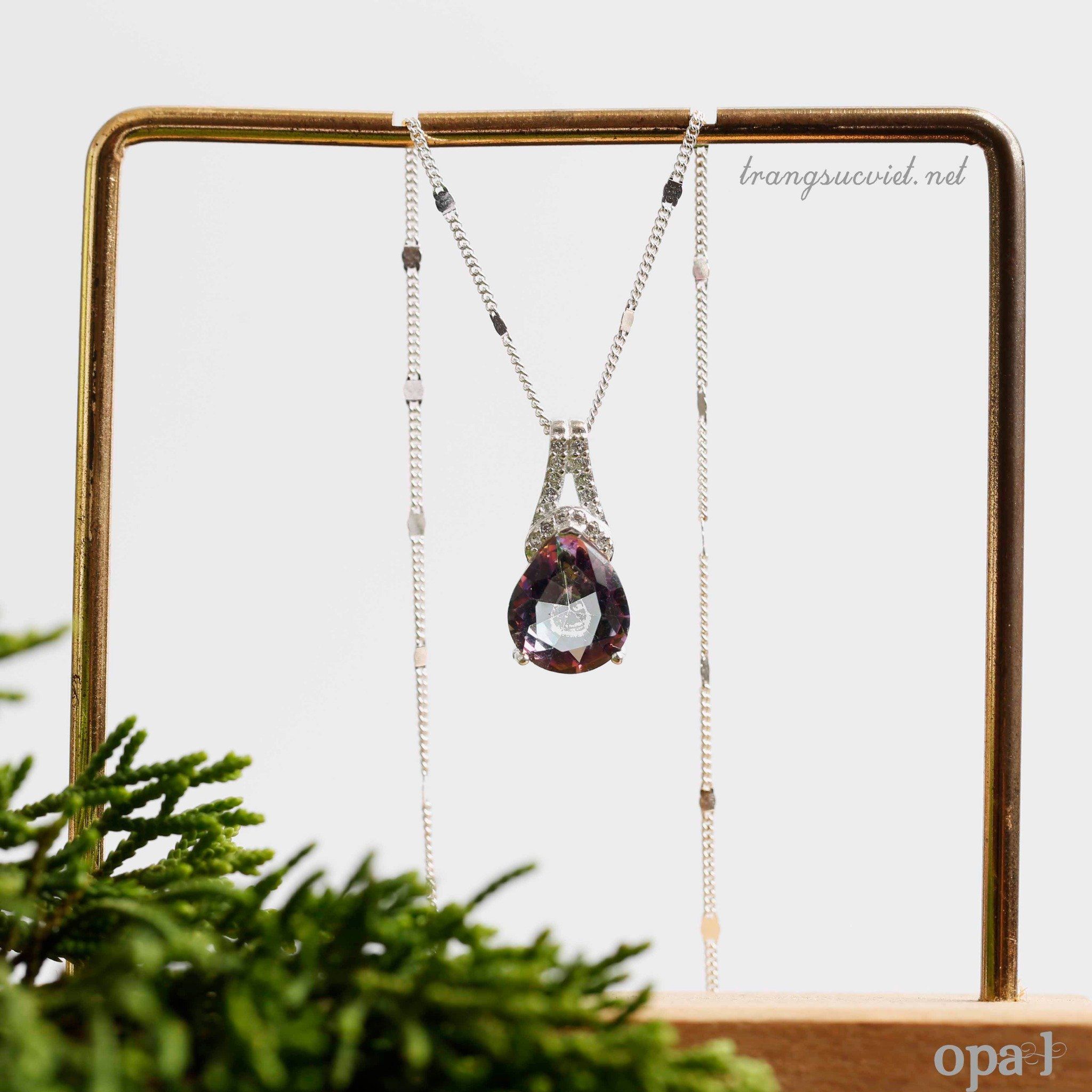 Dây chuyền bạc chất liệu đá CZ phong cách trẻ trung ấn tượng thương hiệu Opal. Tặng dây da phong cách.