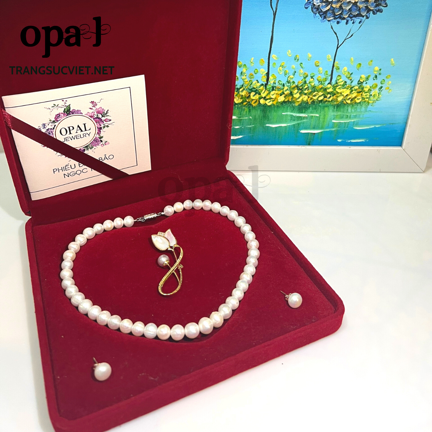Bộ sản phẩm Vòng cổ - Hoa tai Ngọc trai và Cài áo thương hiệu Opal