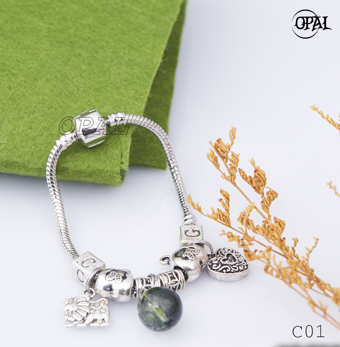 C01 - Vòng tay charm OPAL