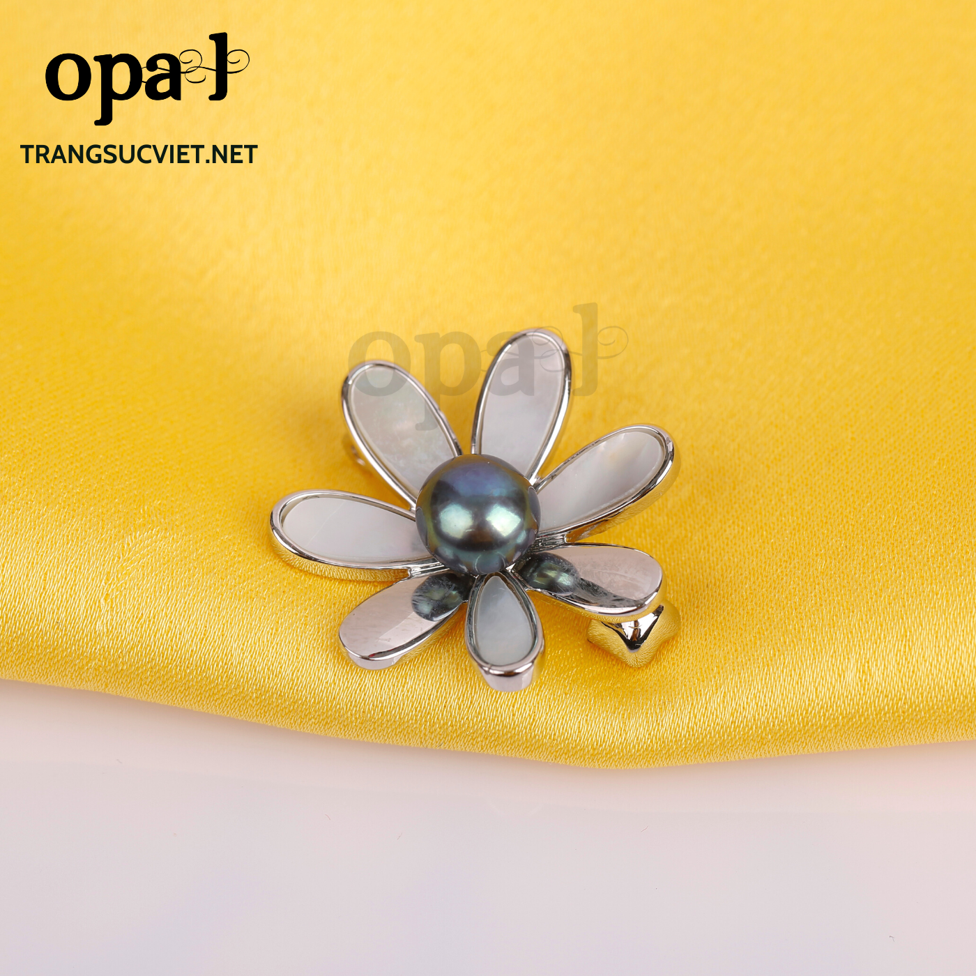 Cài áo bông hoa thương hiệu OPAL