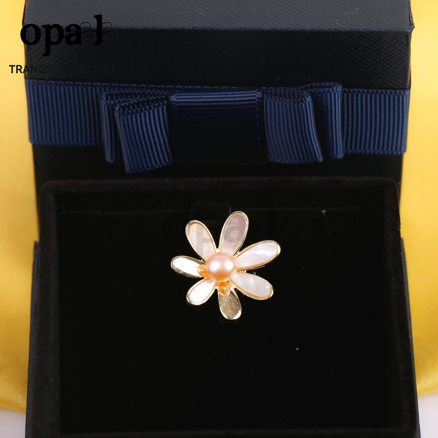 Cài áo bông hoa thương hiệu OPAL