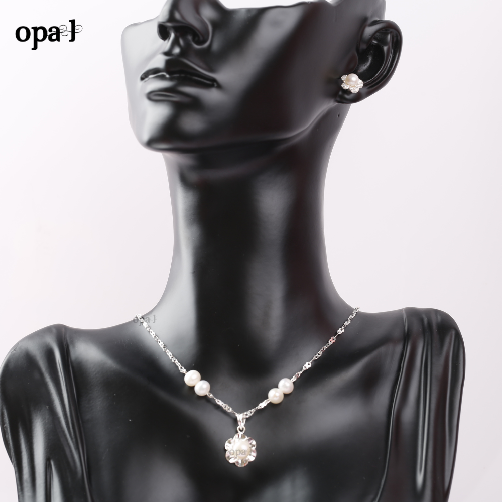 Bộ dây chuyền và hoa tai ngọc trai thương hiệu Opal HT2