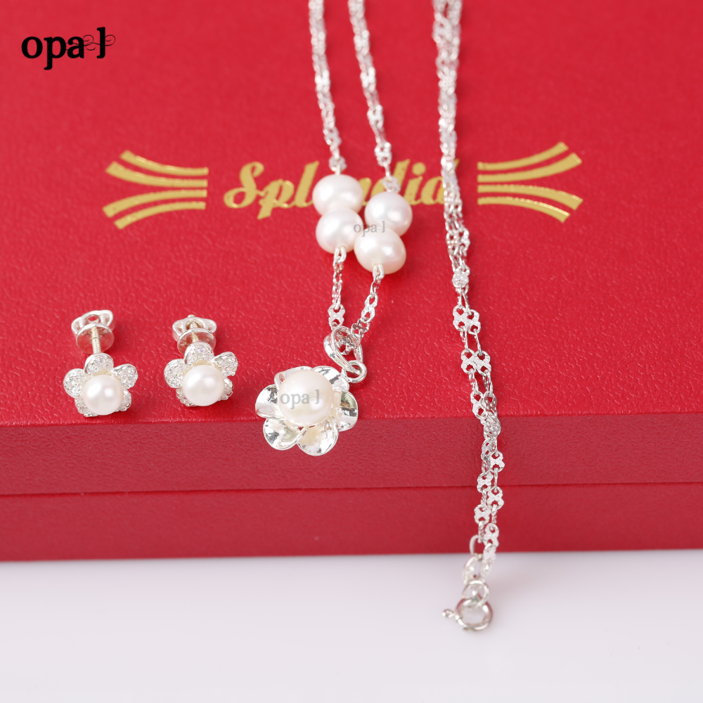 Bộ dây chuyền và hoa tai ngọc trai thương hiệu Opal HT2